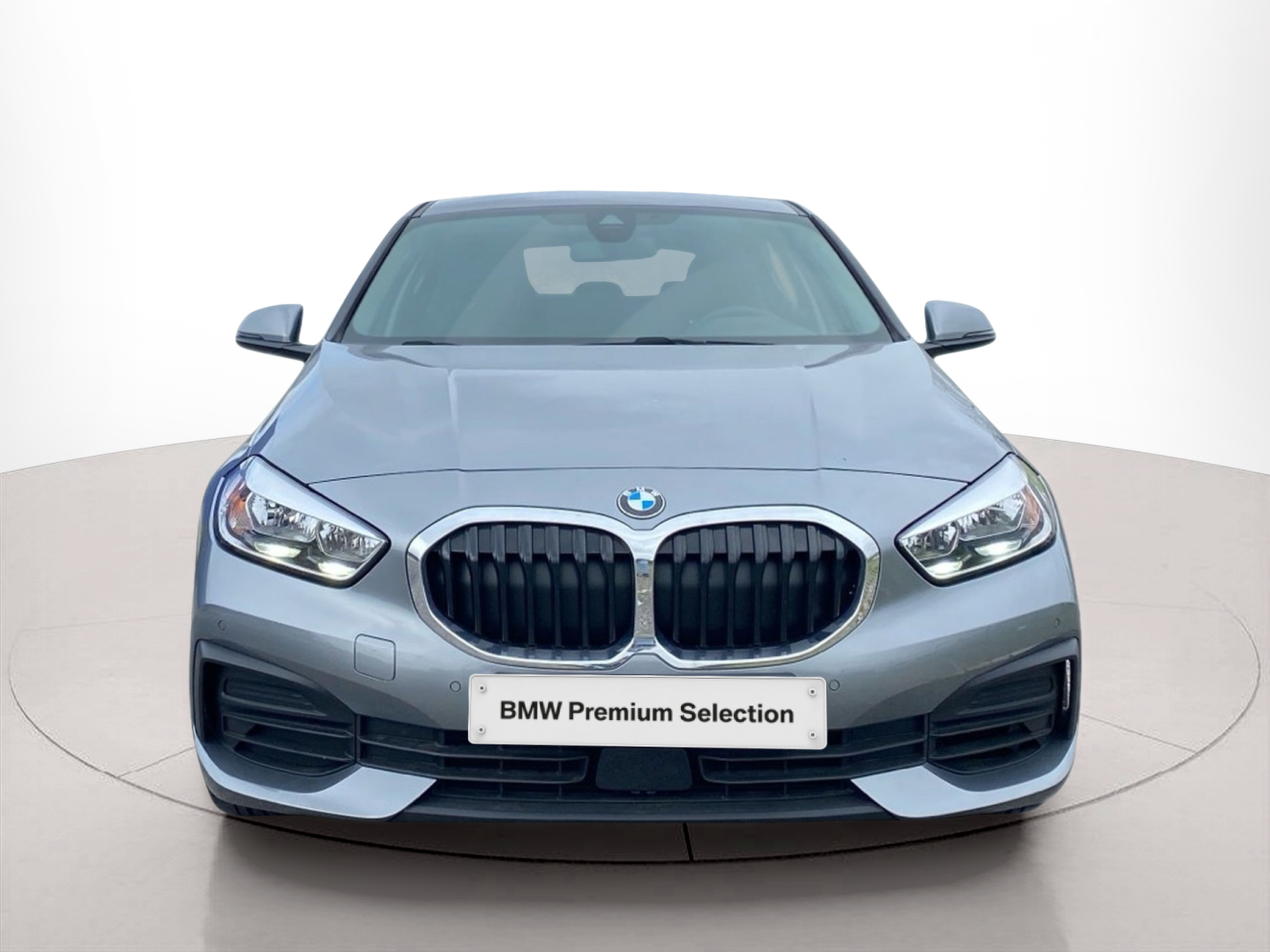 Fotos de BMW Série 1 116i color Gris. Año 2024. 80KW(109CV). Gasolina. En concesionario Caetano Lisboa de Lisboa