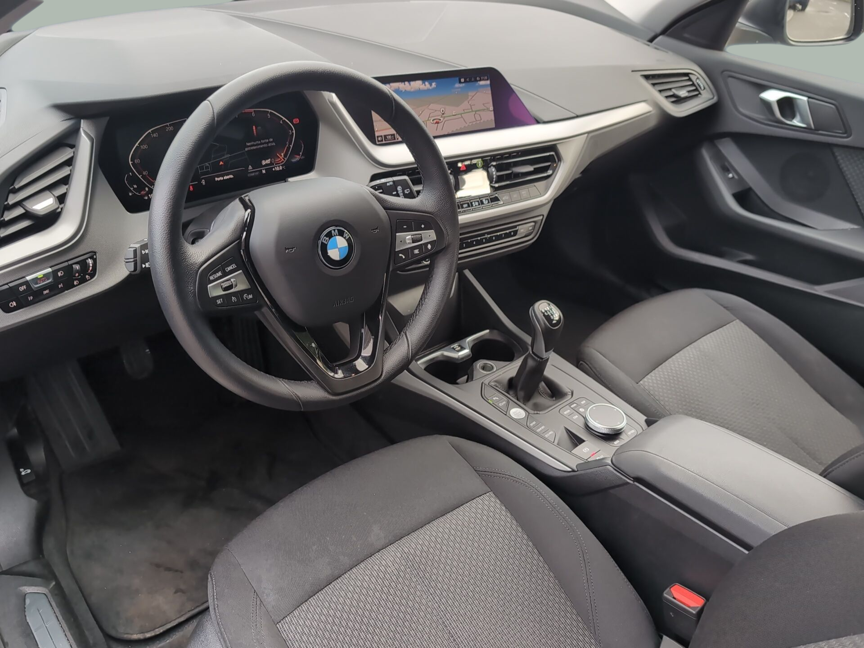 BMW Série 1 116i color Gris. Año 2024. 80KW(109CV). Gasolina. En concesionario Caetano Aveiro de Aveiro