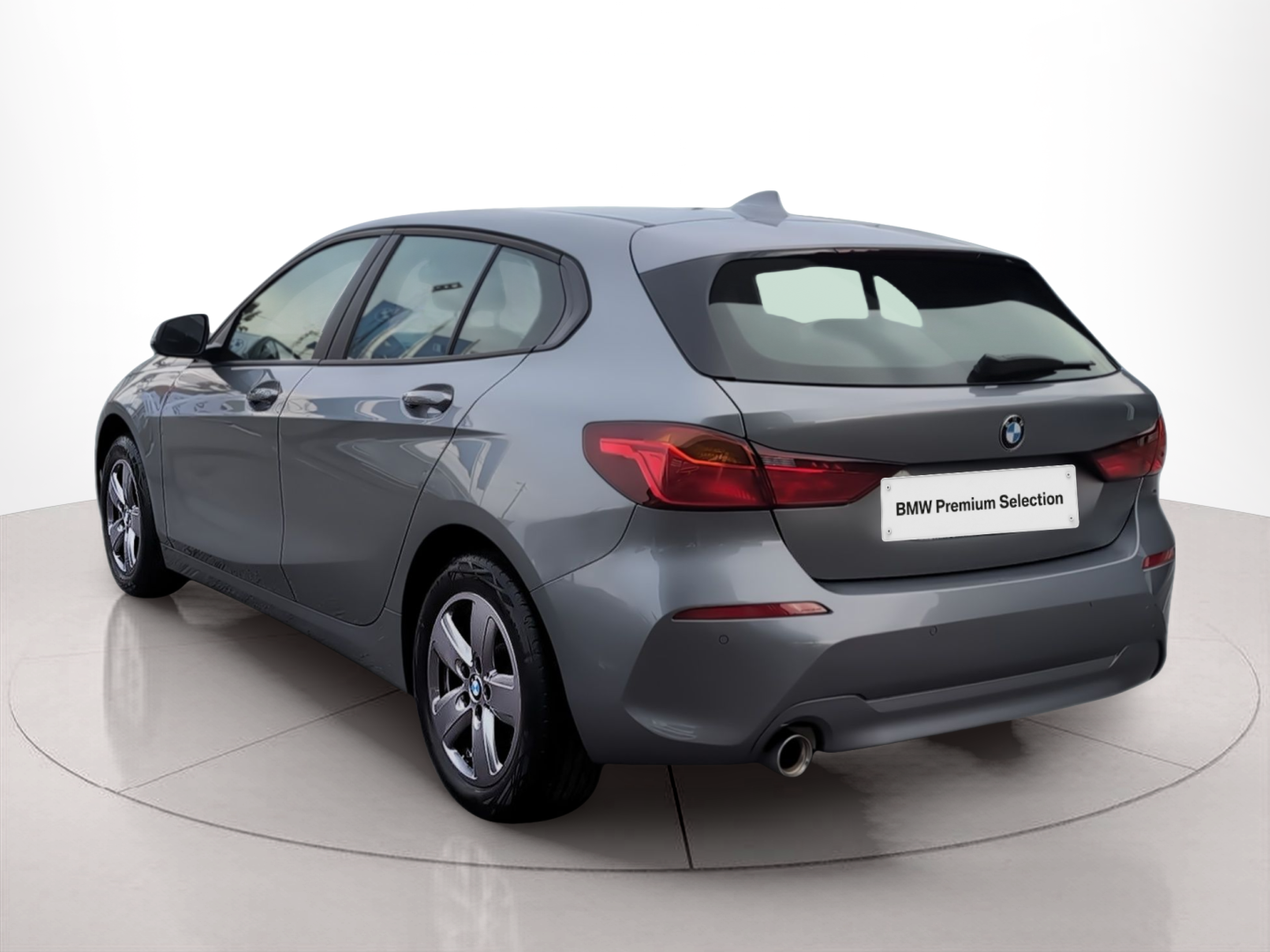 BMW Série 1 116i color Gris. Año 2024. 80KW(109CV). Gasolina. En concesionario Caetano Aveiro de Aveiro