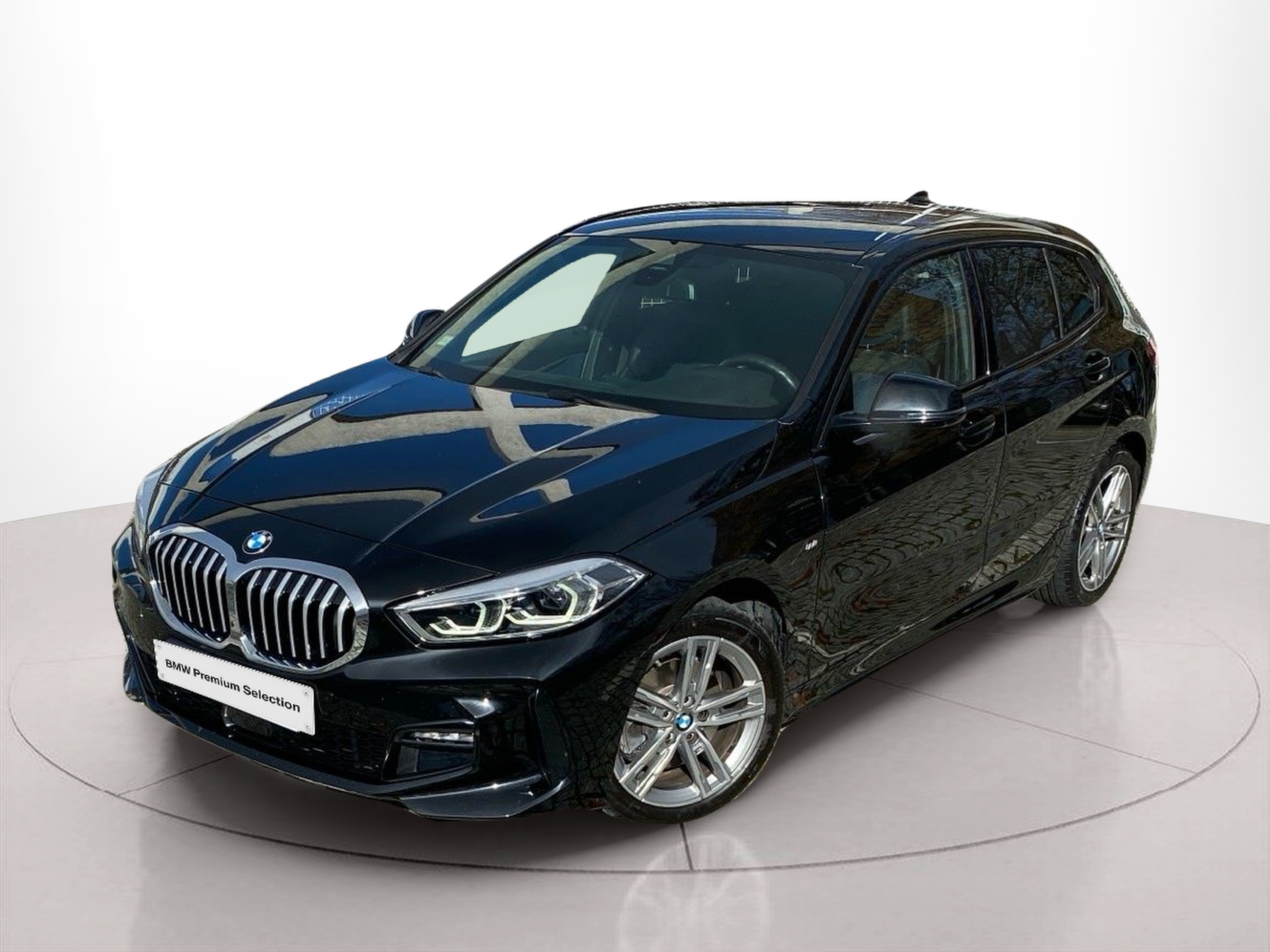 BMW Série 1 116d color Negro. Año 2024. 85KW(116CV). Diesel. En concesionario Caetano Lisboa de Lisboa