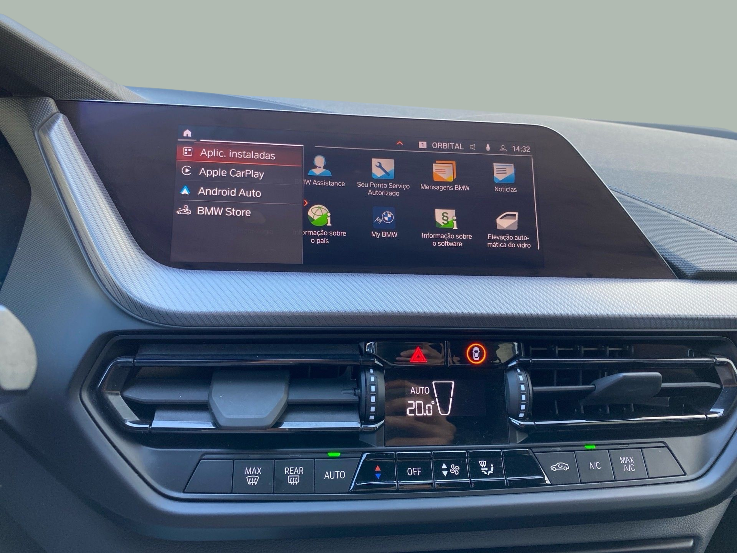 BMW Série 1 116d color Gris. Año 2024. 85KW(116CV). Diesel. En concesionario Caetano Lisboa de Lisboa