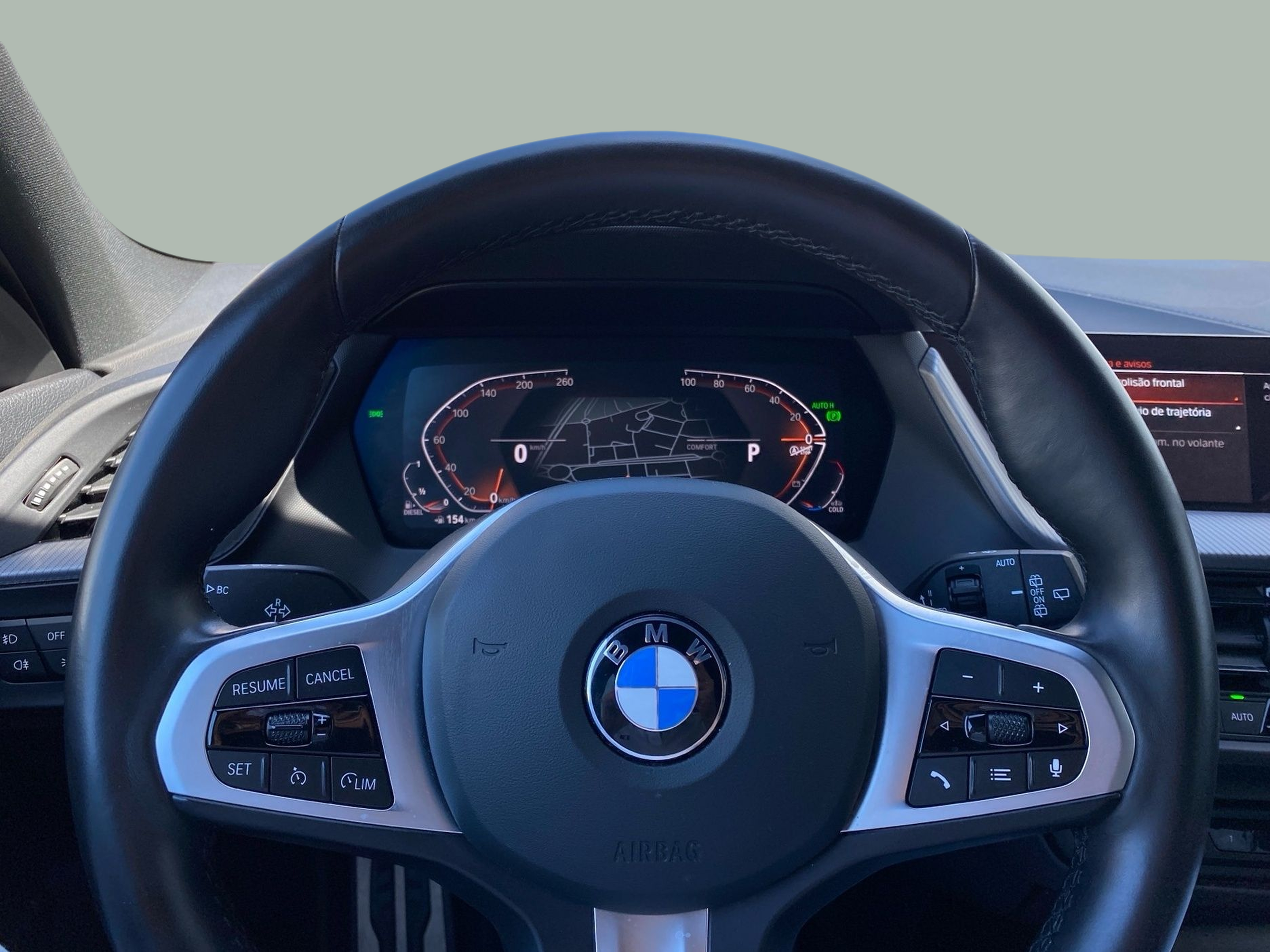 BMW Série 1 116d color Gris. Año 2024. 85KW(116CV). Diesel. En concesionario Caetano Baviera Lisboa de Lisboa