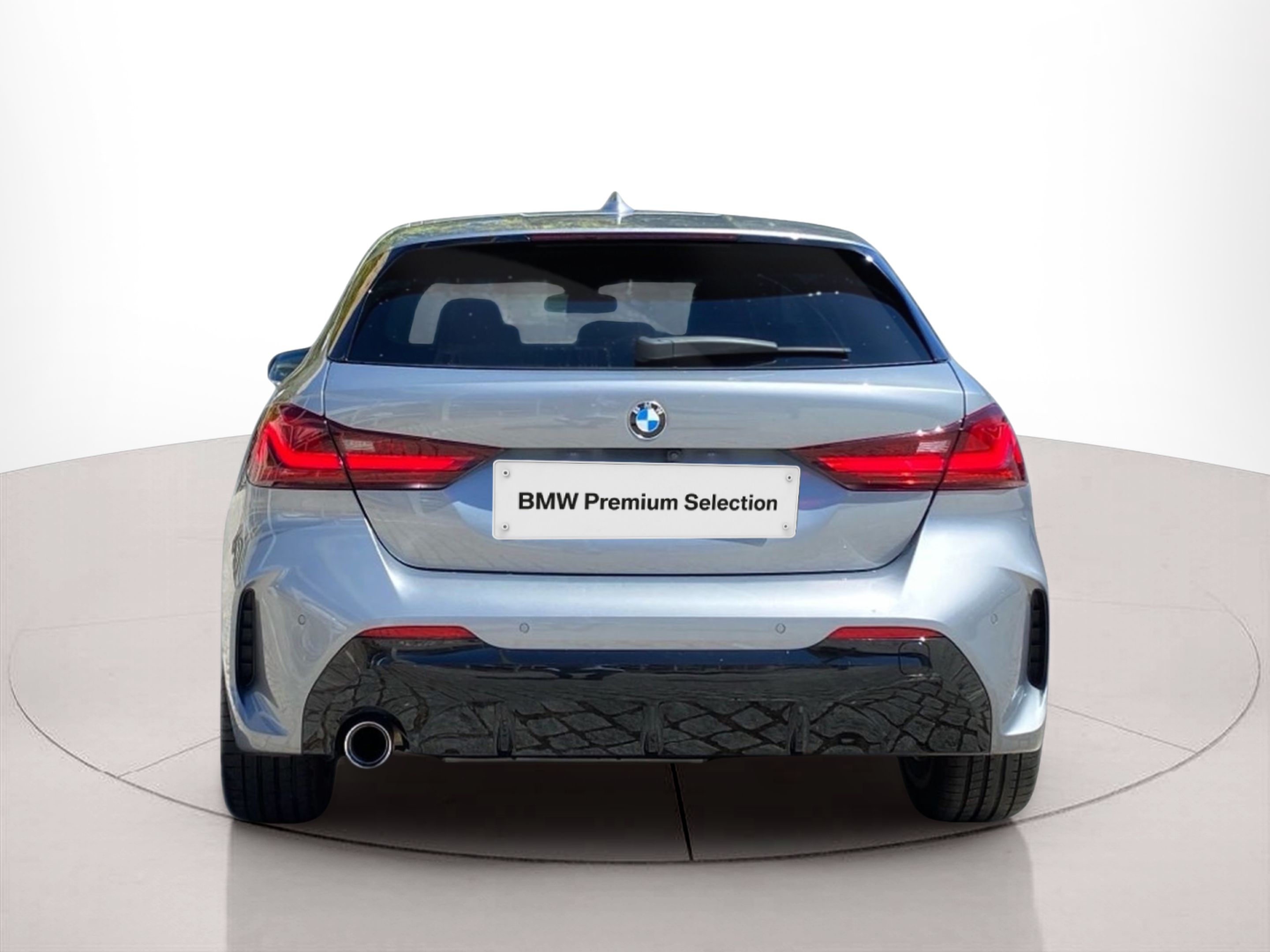 BMW Série 1 116d color Gris. Año 2024. 85KW(116CV). Diesel. En concesionario Caetano Lisboa de Lisboa