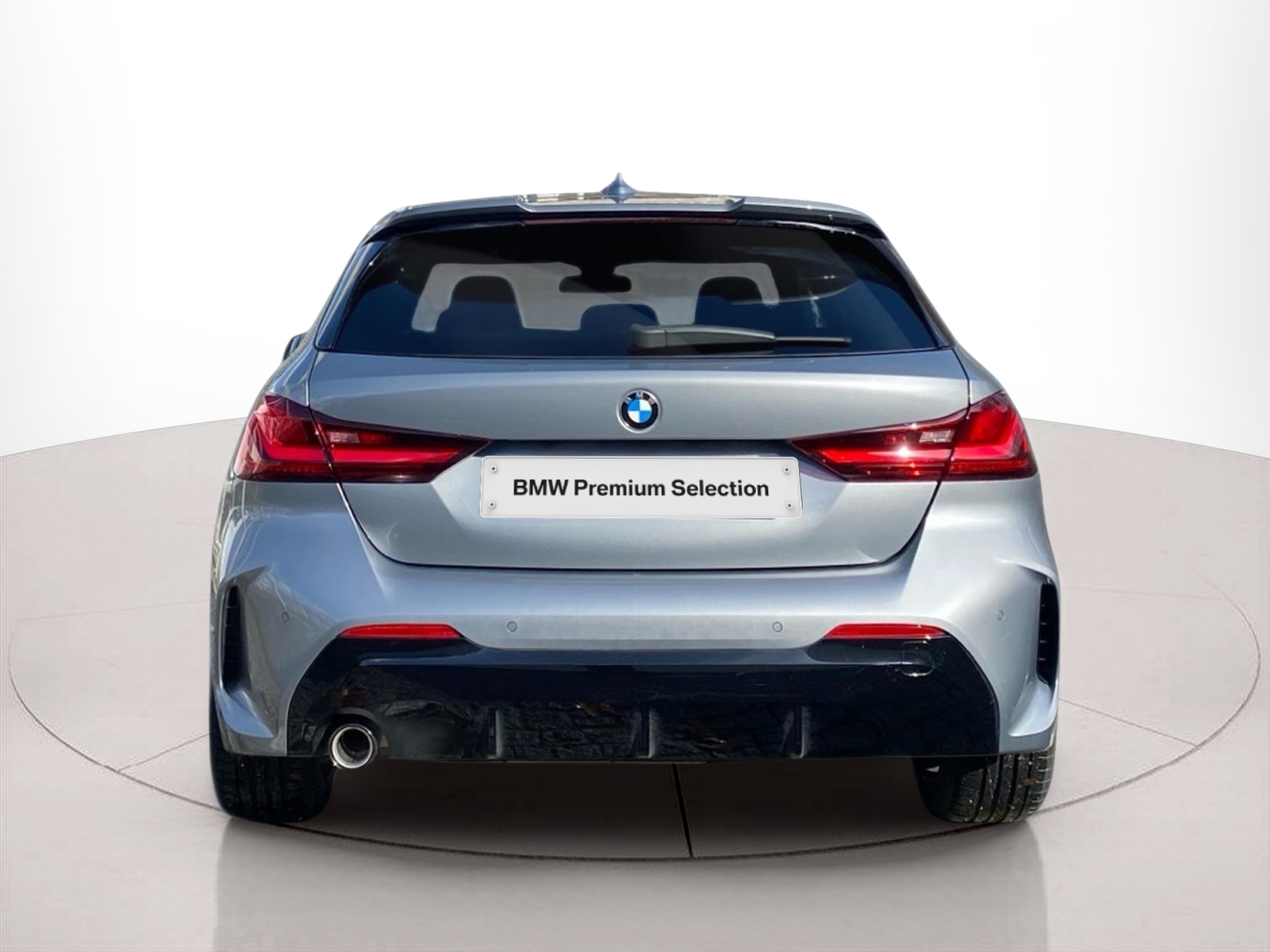 BMW Série 1 116d color Gris. Año 2024. 85KW(116CV). Diesel. En concesionario Caetano Lisboa de Lisboa