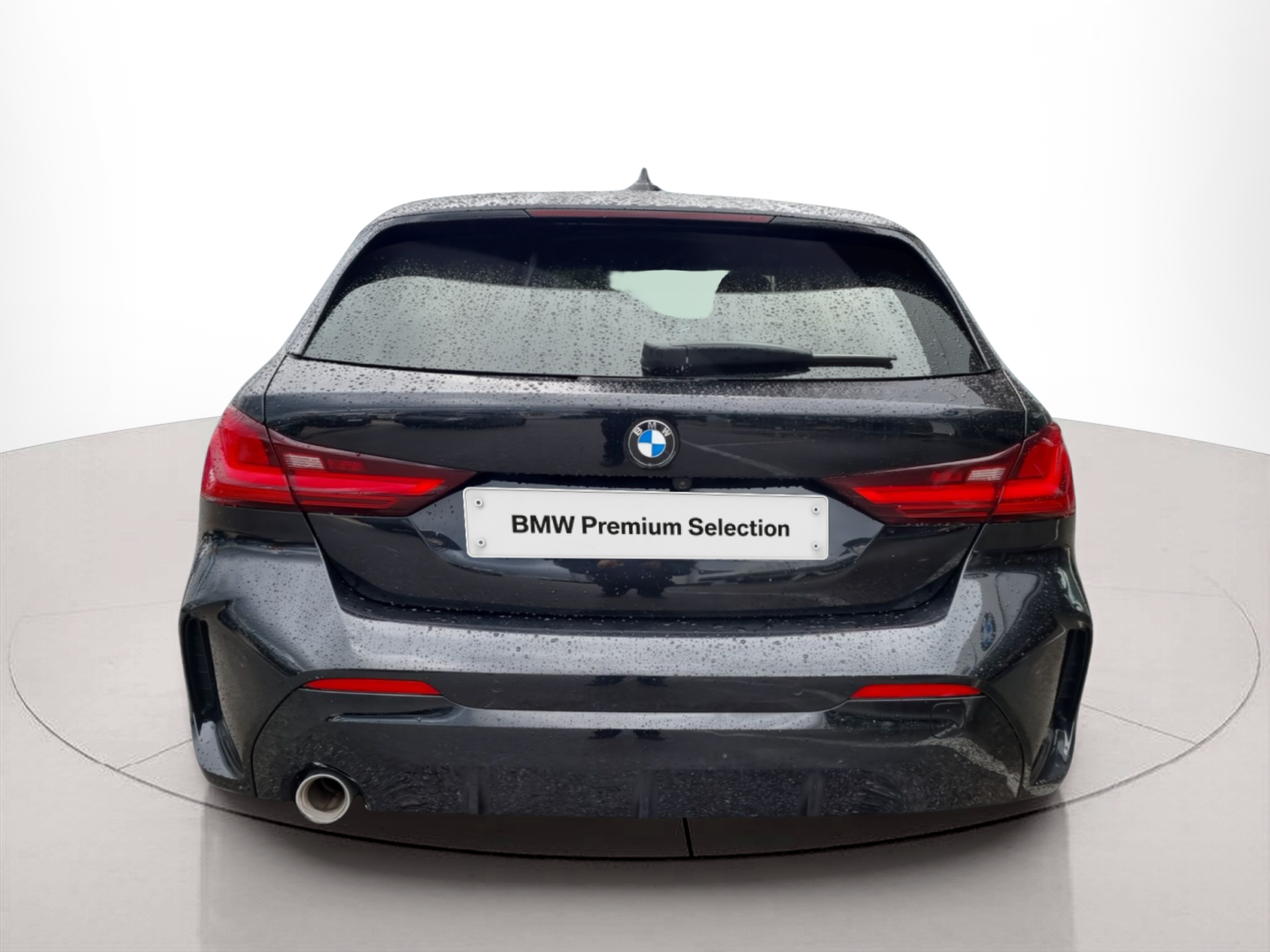 BMW Série 1 116d color Negro. Año 2024. 85KW(116CV). Diesel. En concesionario Caetano Baviera Aveiro de Aveiro