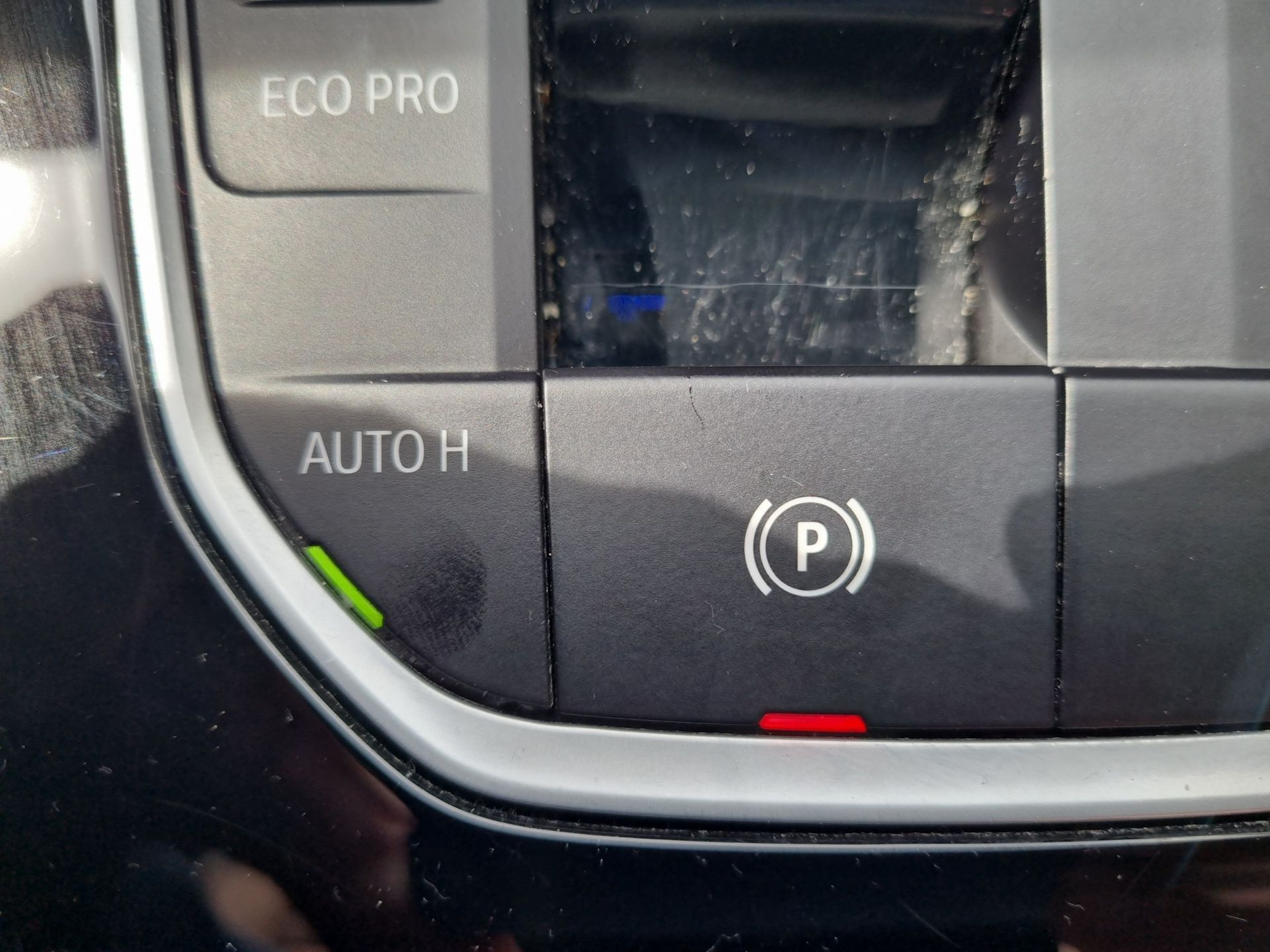 BMW Série 1 116d color Gris. Año 2024. 85KW(116CV). Diesel. En concesionario Caetano Baviera Santa Maria da Feira de Santa Maria da Feira