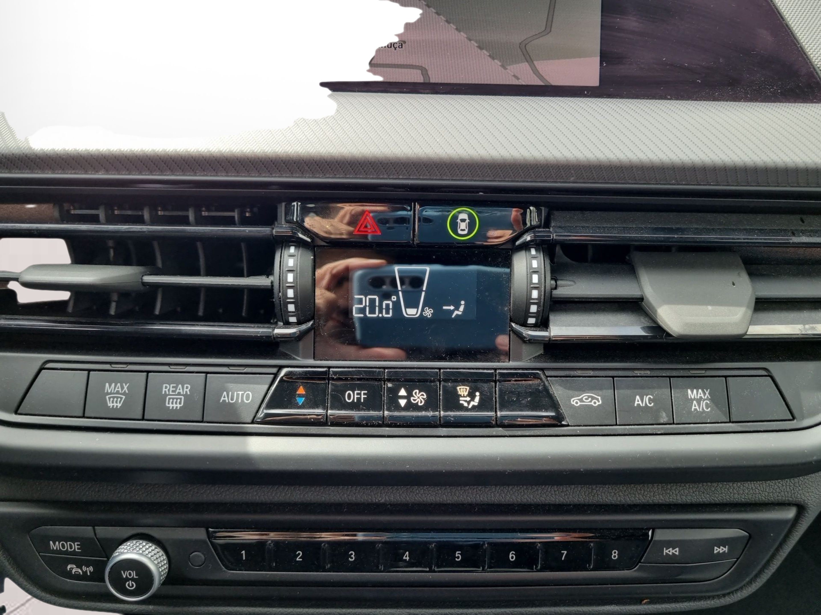 BMW Série 1 116d color Gris. Año 2024. 85KW(116CV). Diesel. En concesionario Caetano Baviera Santa Maria da Feira de Santa Maria da Feira