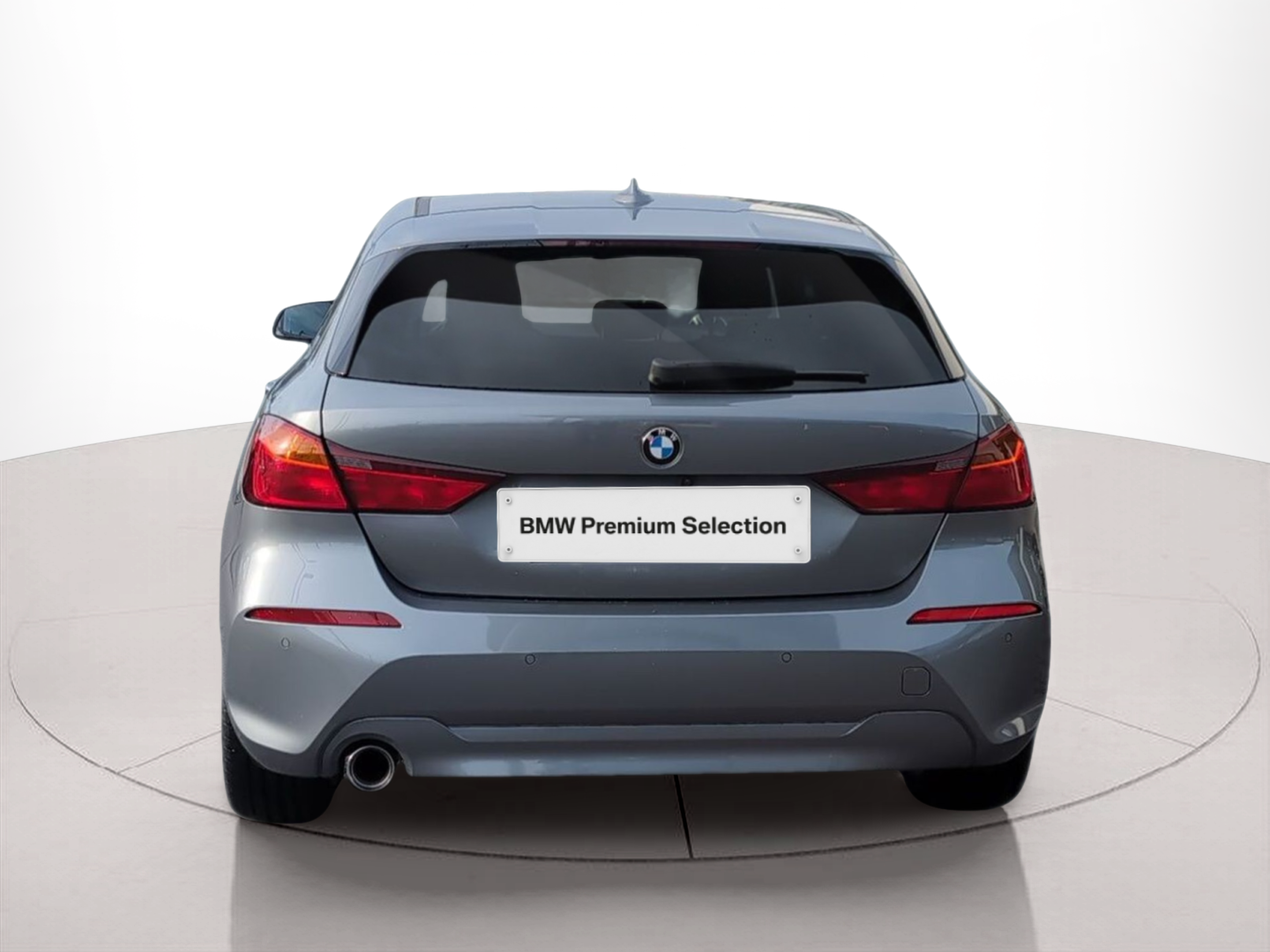 BMW Série 1 116d color Gris. Año 2024. 85KW(116CV). Diesel. En concesionario Caetano Santa Maria da Feira de Santa Maria da Feira