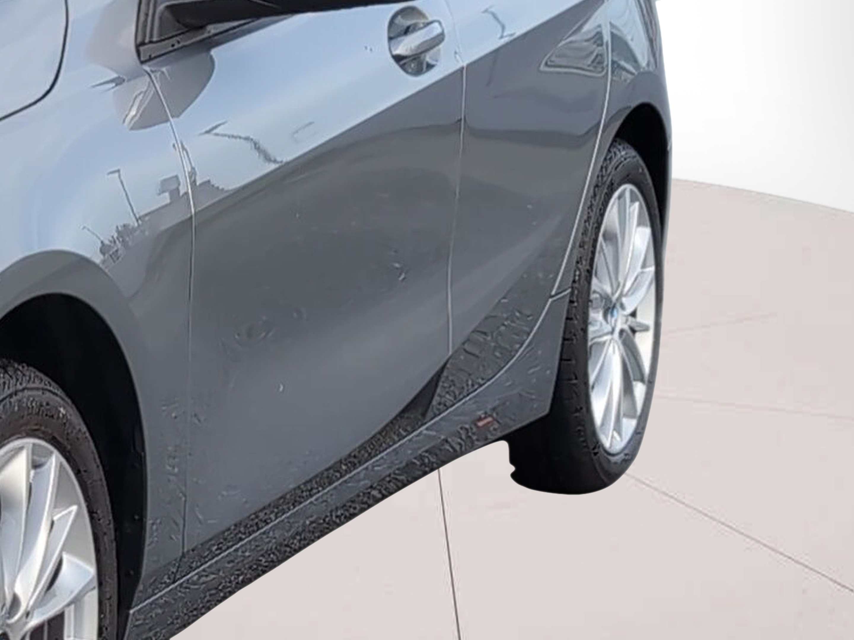 BMW Série 1 116d color Gris. Año 2024. 85KW(116CV). Diesel. En concesionario Caetano Santa Maria da Feira de Santa Maria da Feira