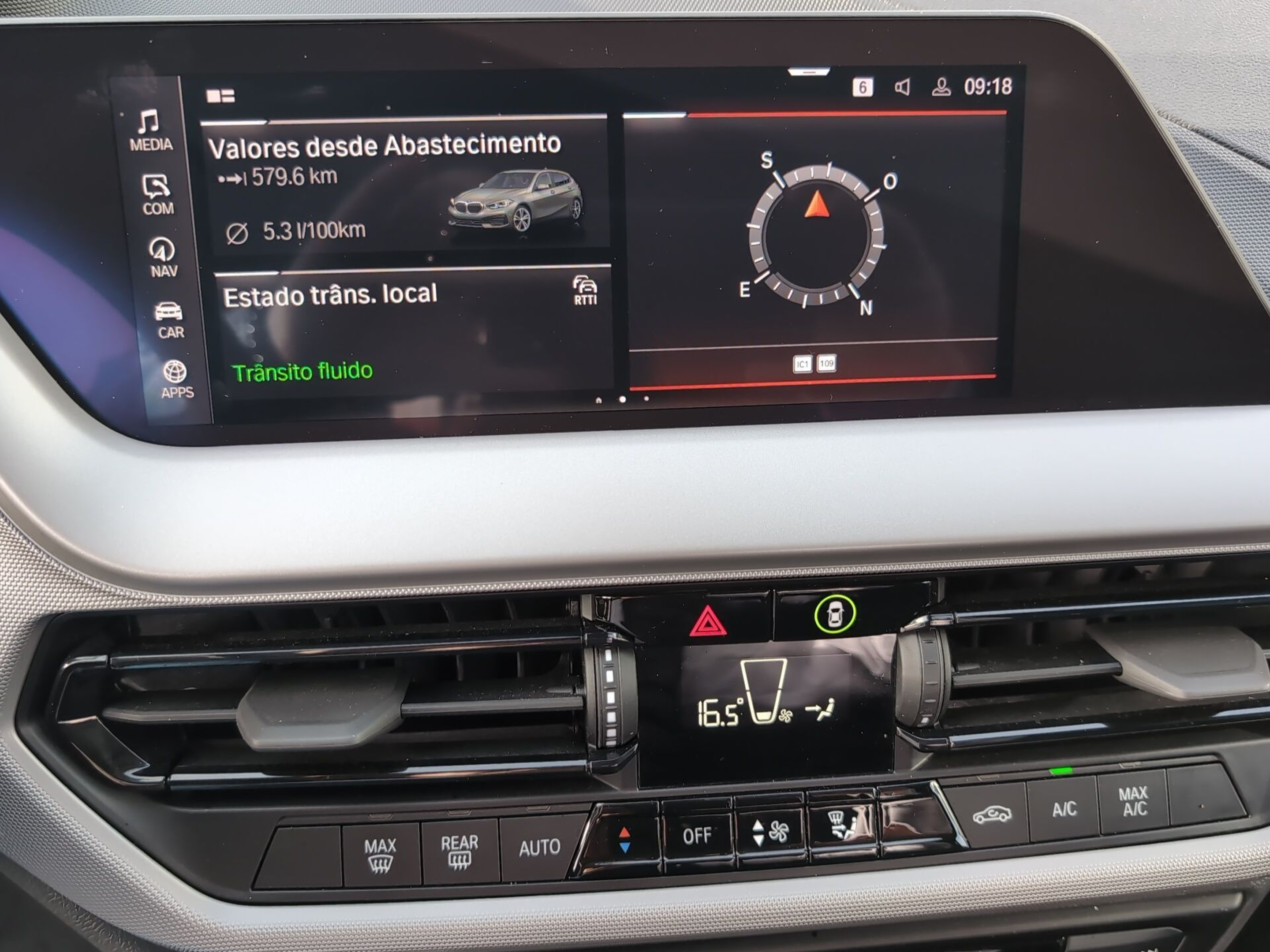 BMW Série 1 116d color Gris. Año 2024. 85KW(116CV). Diesel. En concesionario Caetano Santa Maria da Feira de Santa Maria da Feira