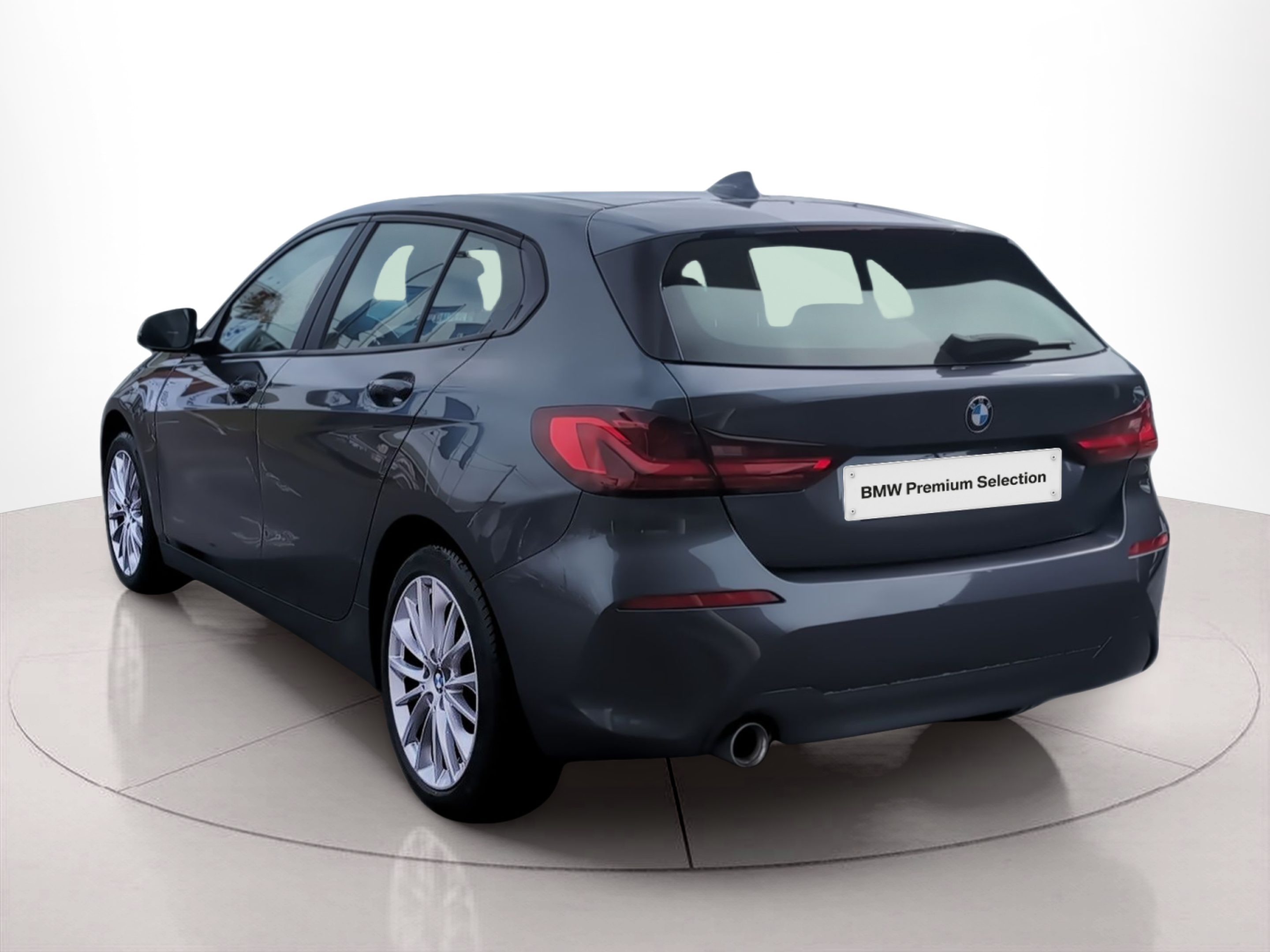 BMW Série 1 116d color Gris. Año 2020. 85KW(116CV). Diesel. En concesionario Caetano Aveiro de Aveiro