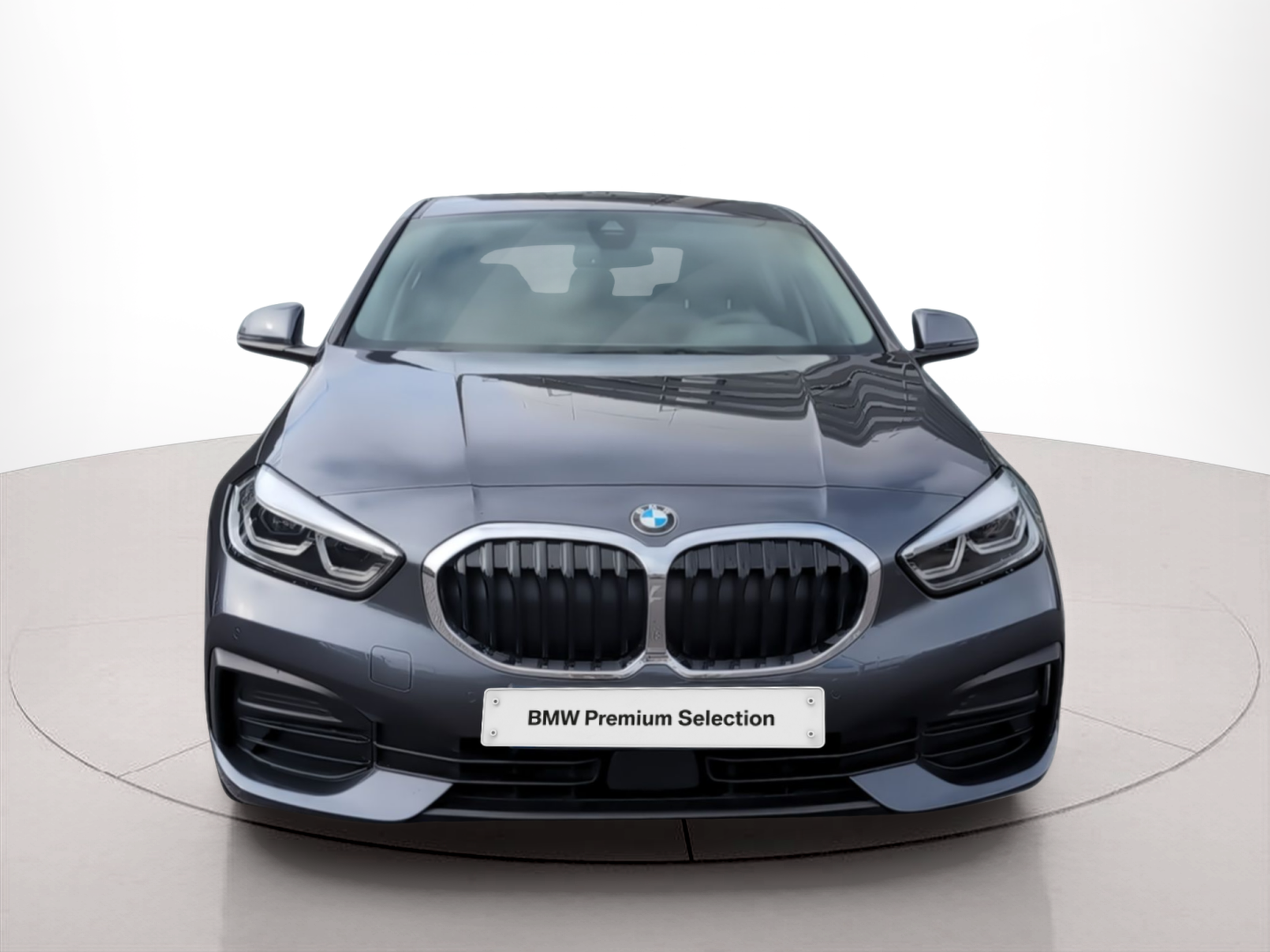 Fotos de BMW Série 1 116d color Gris. Año 2020. 85KW(116CV). Diesel. En concesionario Caetano Aveiro de Aveiro