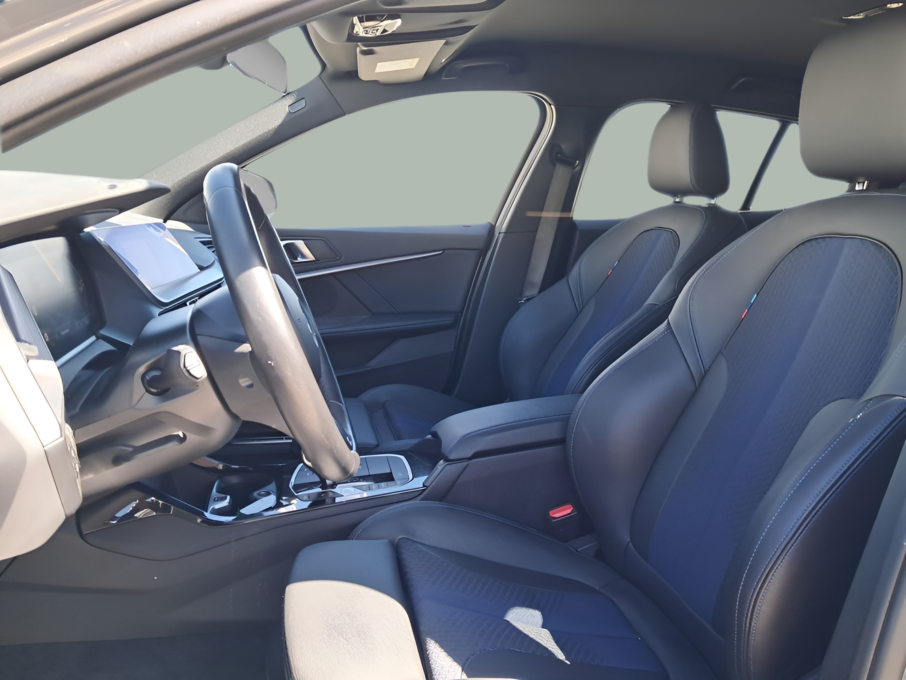 BMW Série 1 116d color Gris. Año 2024. 85KW(116CV). Diesel. En concesionario Caetano Portimão de Portimão