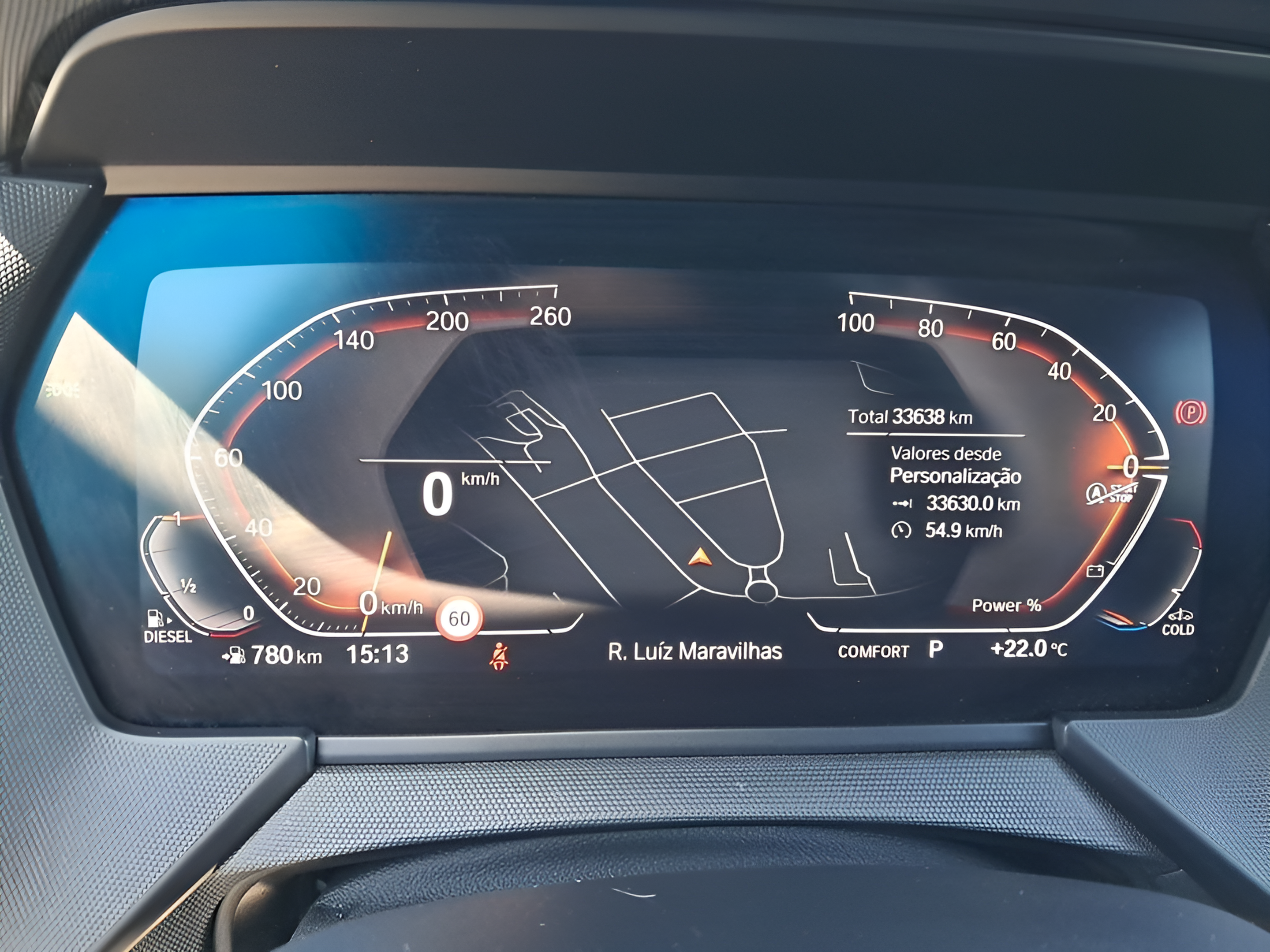 BMW Série 1 116d color Gris. Año 2024. 85KW(116CV). Diesel. En concesionario Caetano Portimão de Portimão