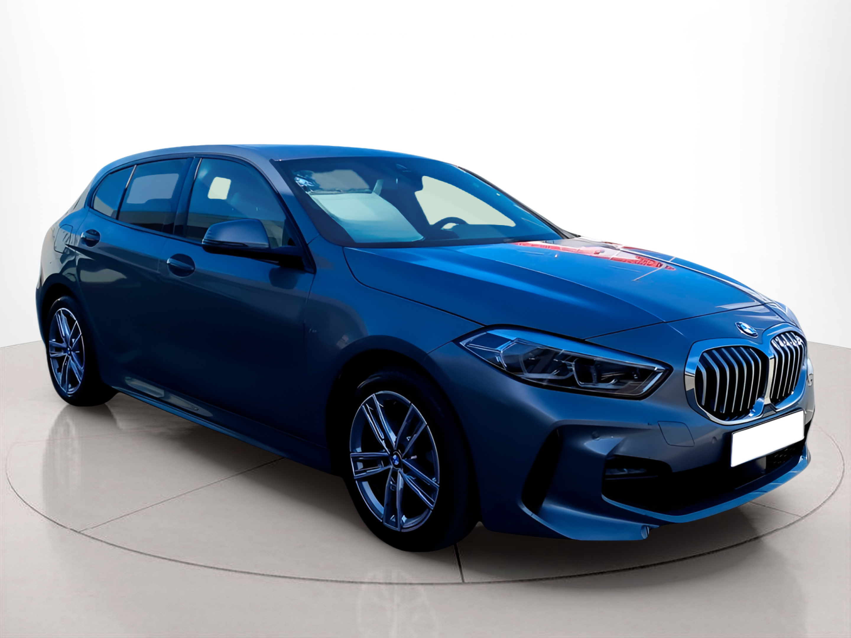 BMW Série 1 116d color Gris. Año 2024. 85KW(116CV). Diesel. En concesionario Caetano Baviera Portimão de Portimão