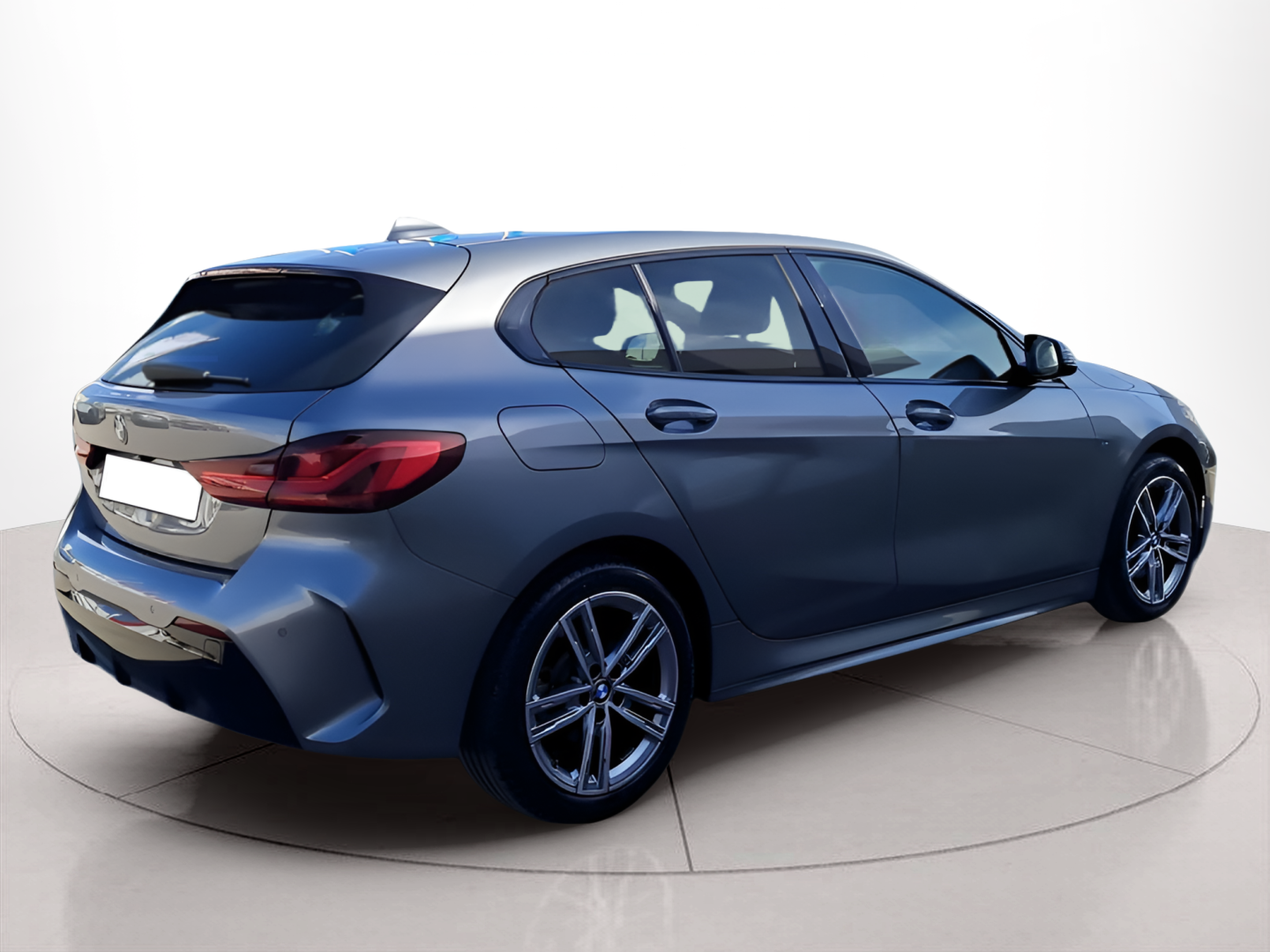 BMW Série 1 116d color Gris. Año 2024. 85KW(116CV). Diesel. En concesionario Caetano Baviera Portimão de Portimão