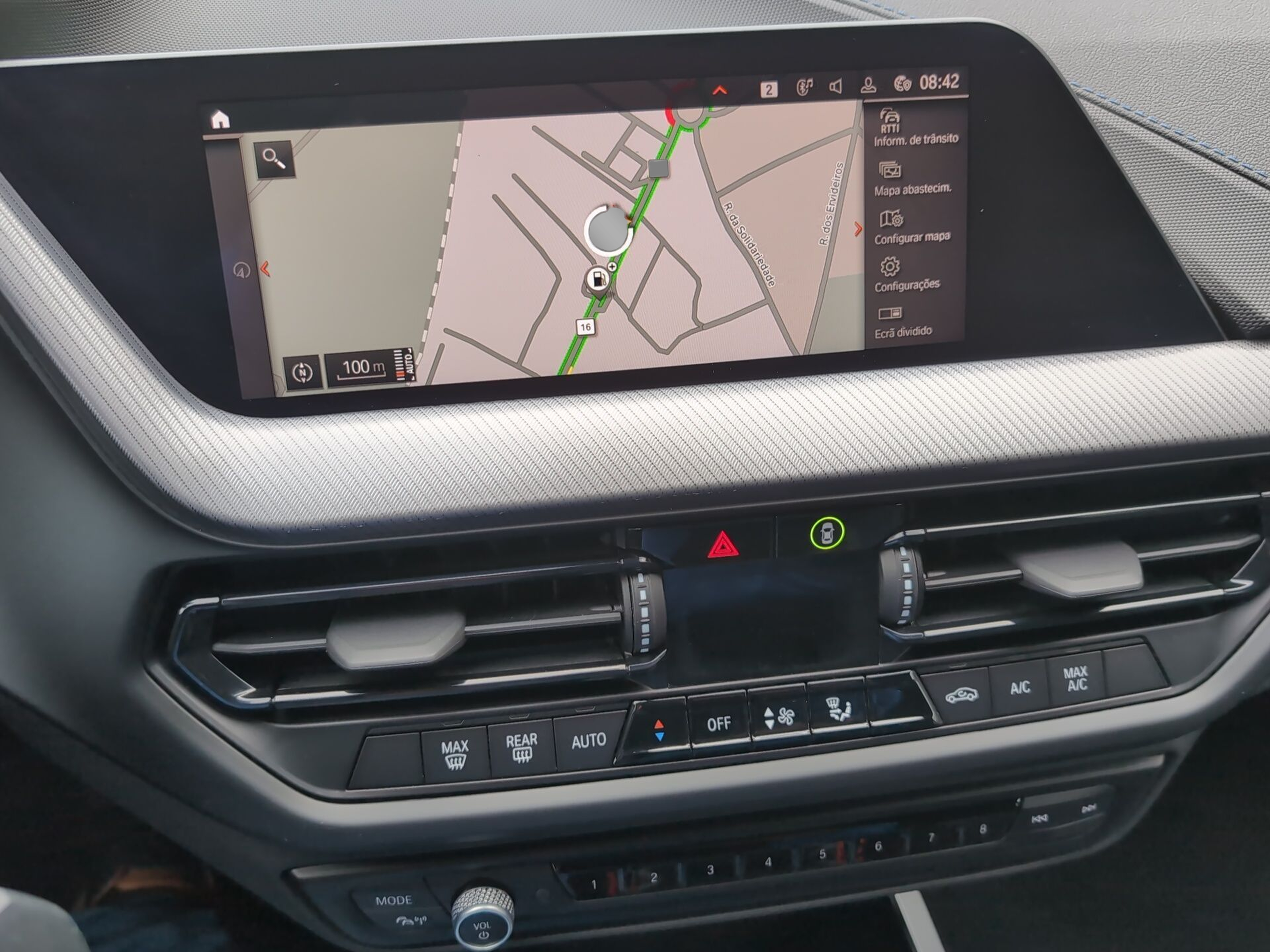 BMW Série 1 116d color Negro. Año 2024. 85KW(116CV). Diesel. En concesionario Caetano Aveiro de Aveiro