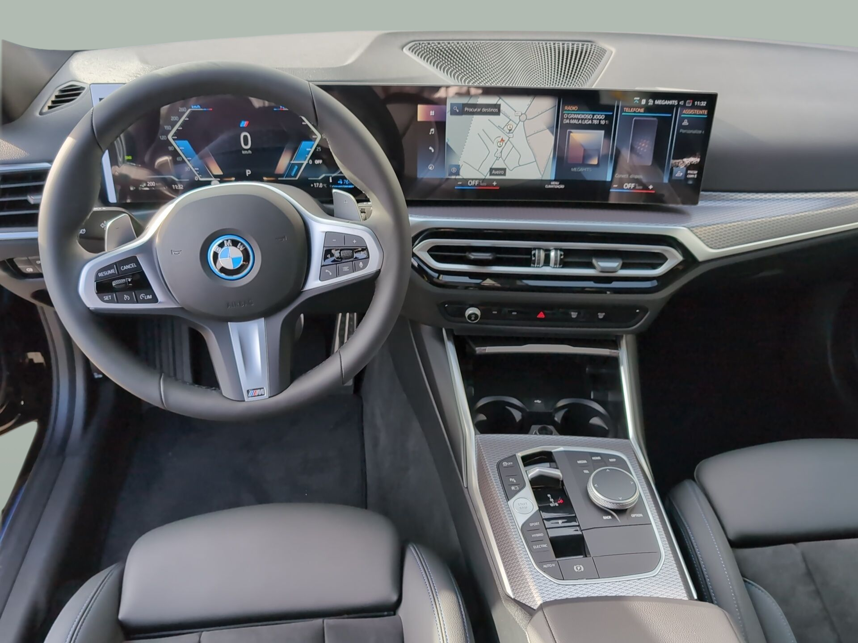 BMW Série 3 320e Touring color Negro. Año 2024. 215KW(292CV). Elétrico / Gasolina Híbrido. En concesionario Caetano Baviera Aveiro de Aveiro