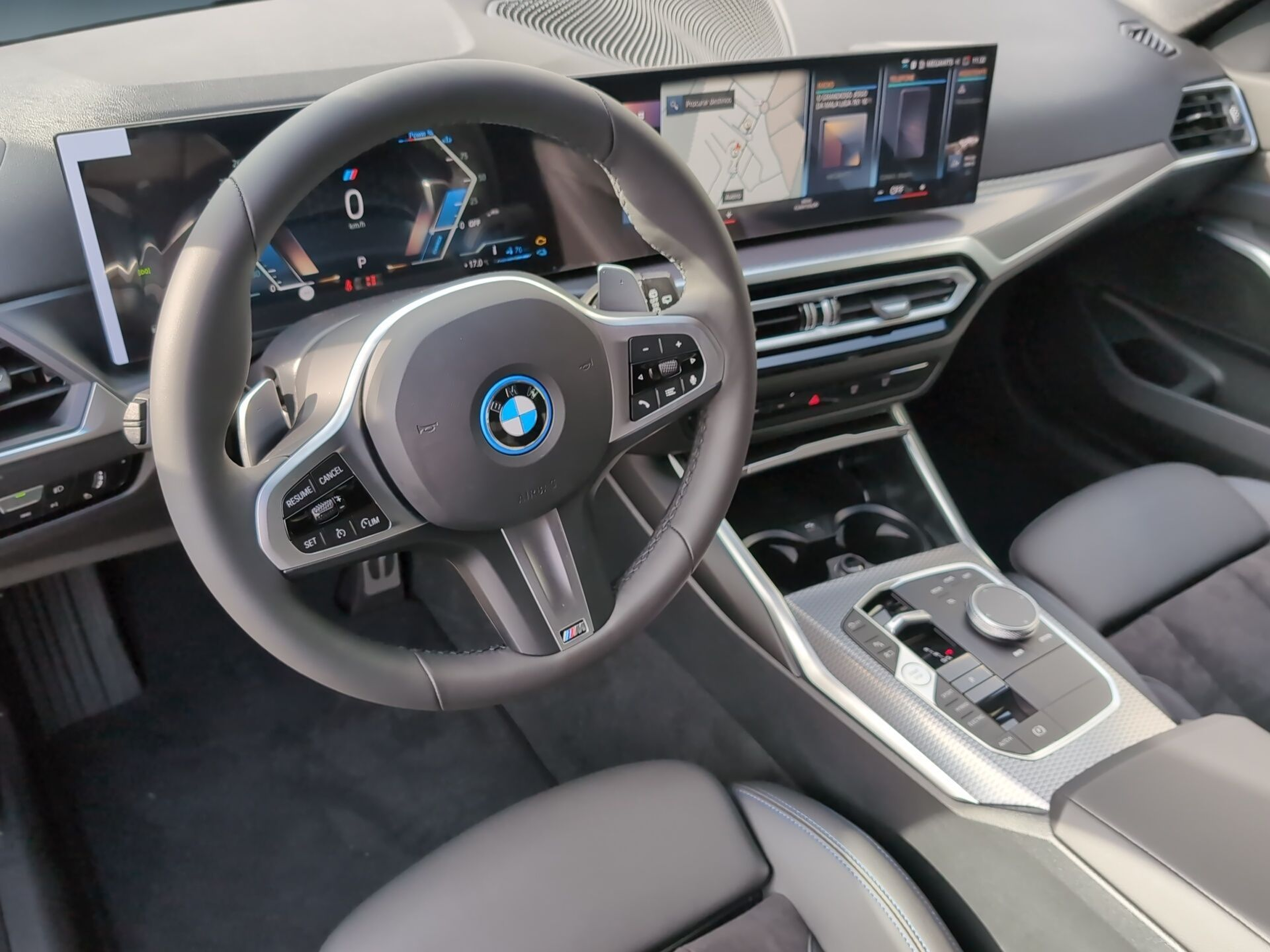 BMW Série 3 320e Touring color Negro. Año 2024. 215KW(292CV). Elétrico / Gasolina Híbrido. En concesionario Caetano Baviera Aveiro de Aveiro