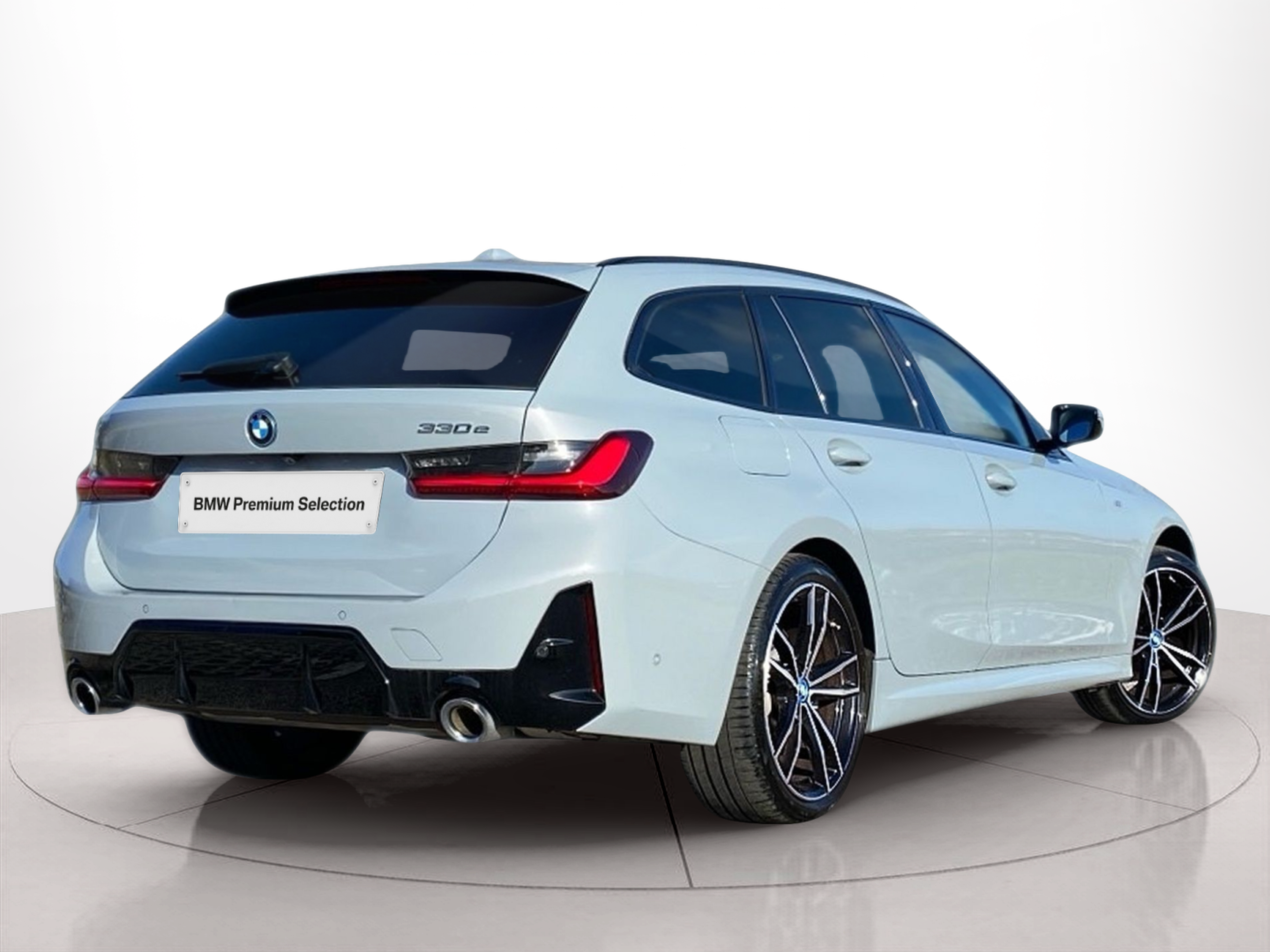 BMW Série 3 320e Touring color Gris. Año 2024. 215KW(292CV). Elétrico / Gasolina Híbrido. En concesionario Caetano Cascais de Cascais