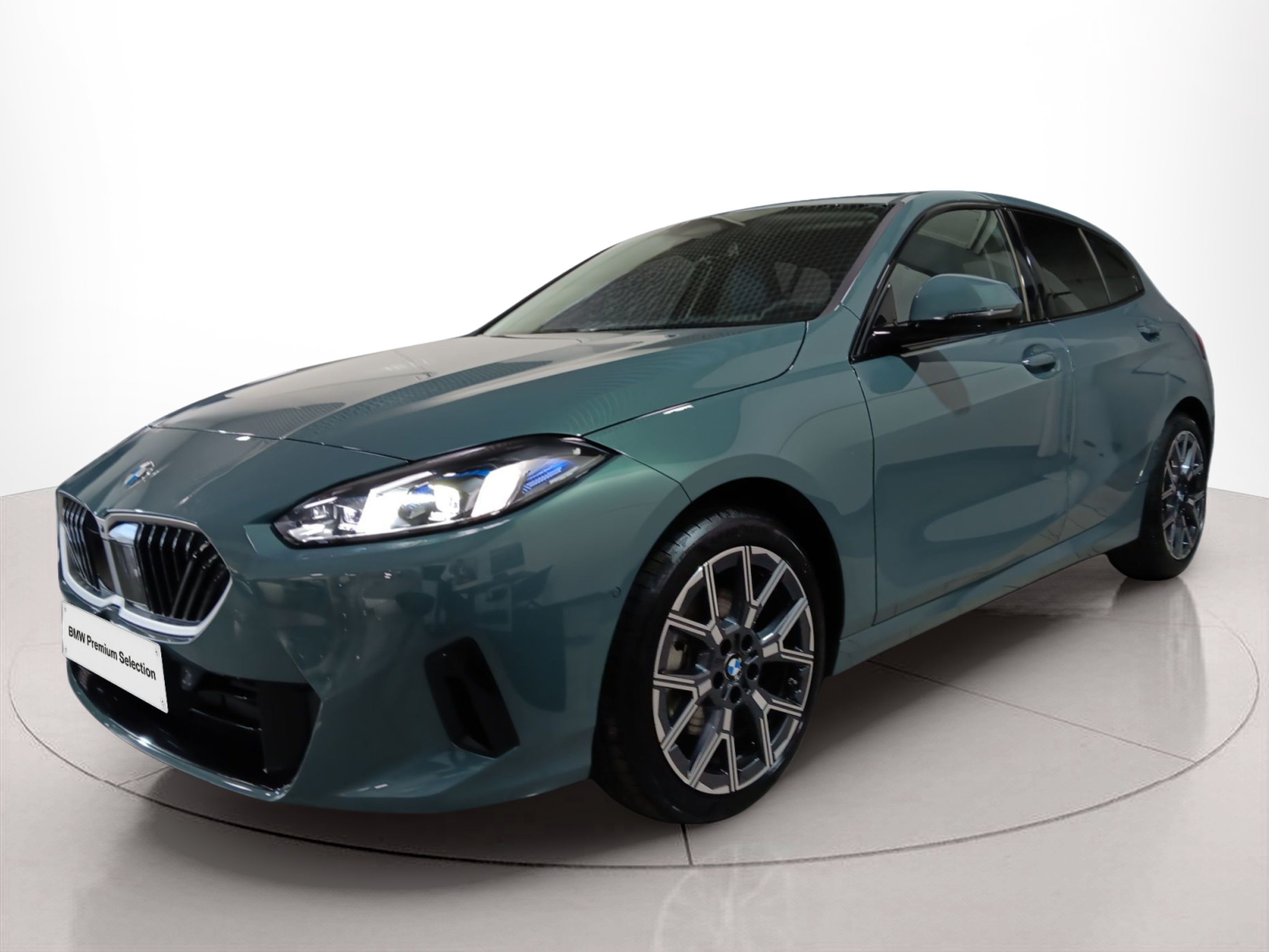 BMW Série 1 120 color Verde. Año 2024. 125KW(170CV). Gasolina. En concesionario Caetano Baviera Vila Nova de Gaia de Vila Nova de Gaia