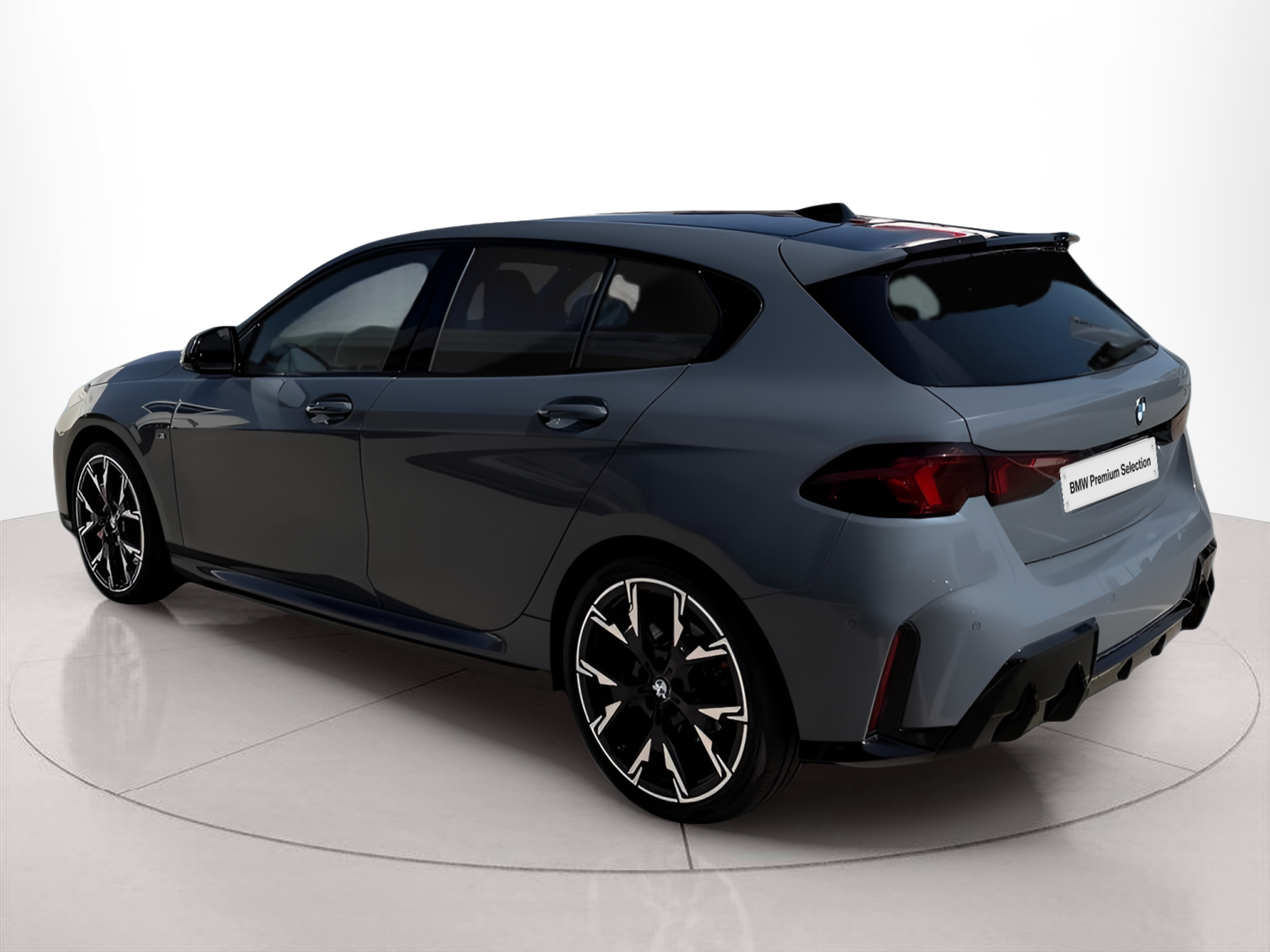 BMW Série 1 120 color Gris. Año 2024. 125KW(170CV). Gasolina. En concesionario Caetano Baviera Portimão de Portimão