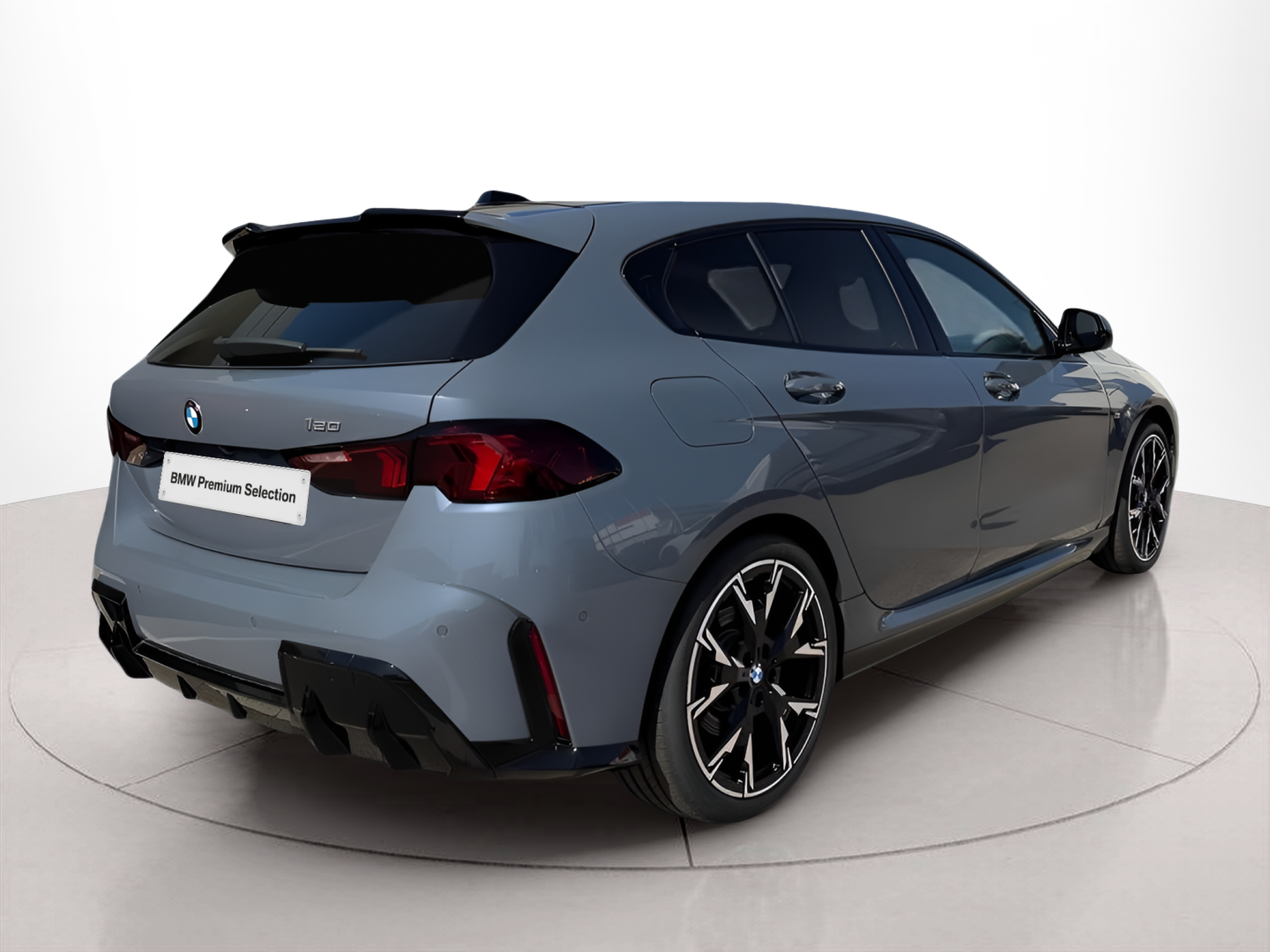 BMW Série 1 120 color Gris. Año 2024. 125KW(170CV). Gasolina. En concesionario Caetano Baviera Portimão de Portimão