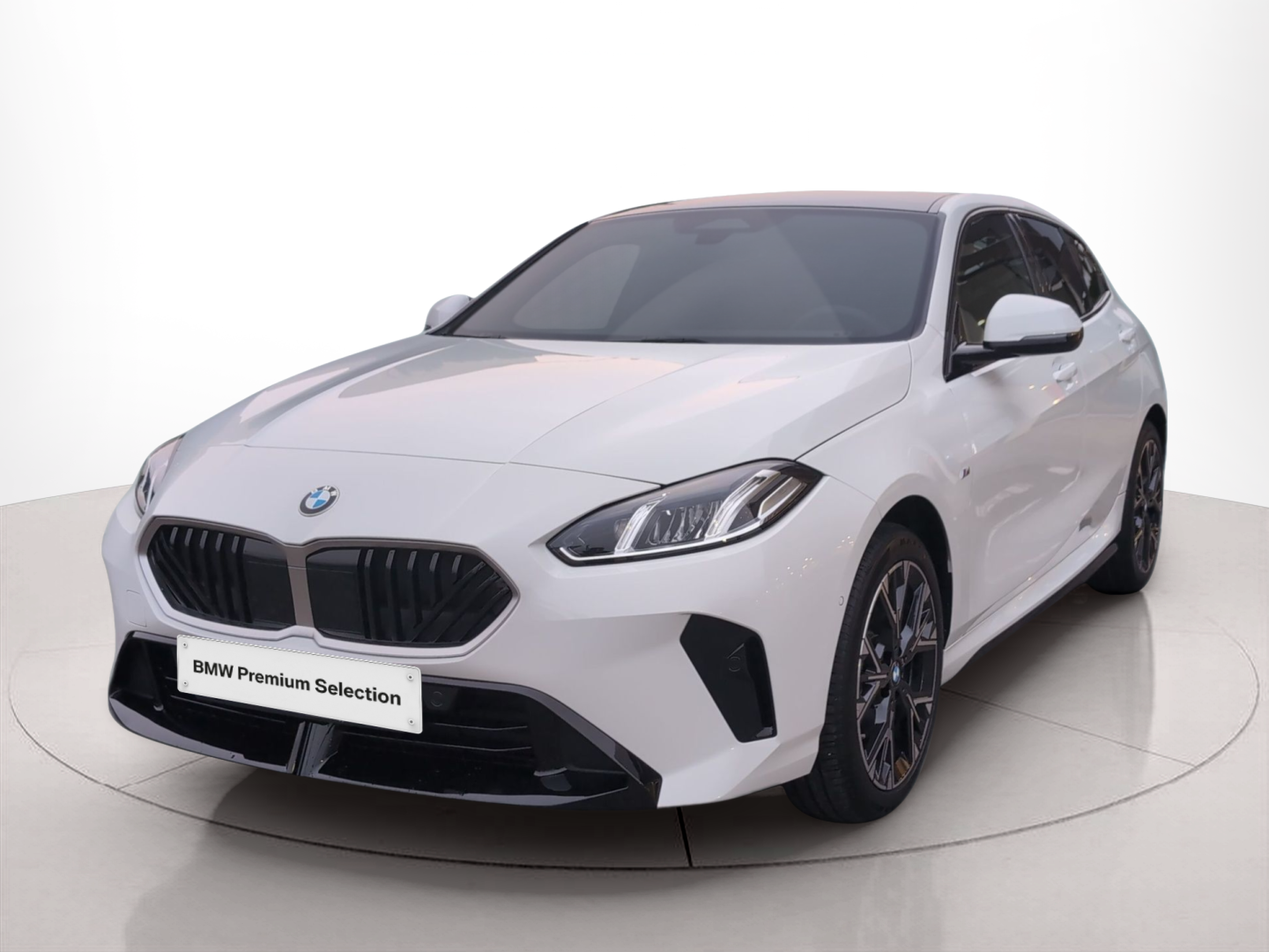 Fotos de BMW Série 1 120 color Blanco. Año 2024. 125KW(170CV). Gasolina. En concesionario Caetano Baviera Aveiro de Aveiro