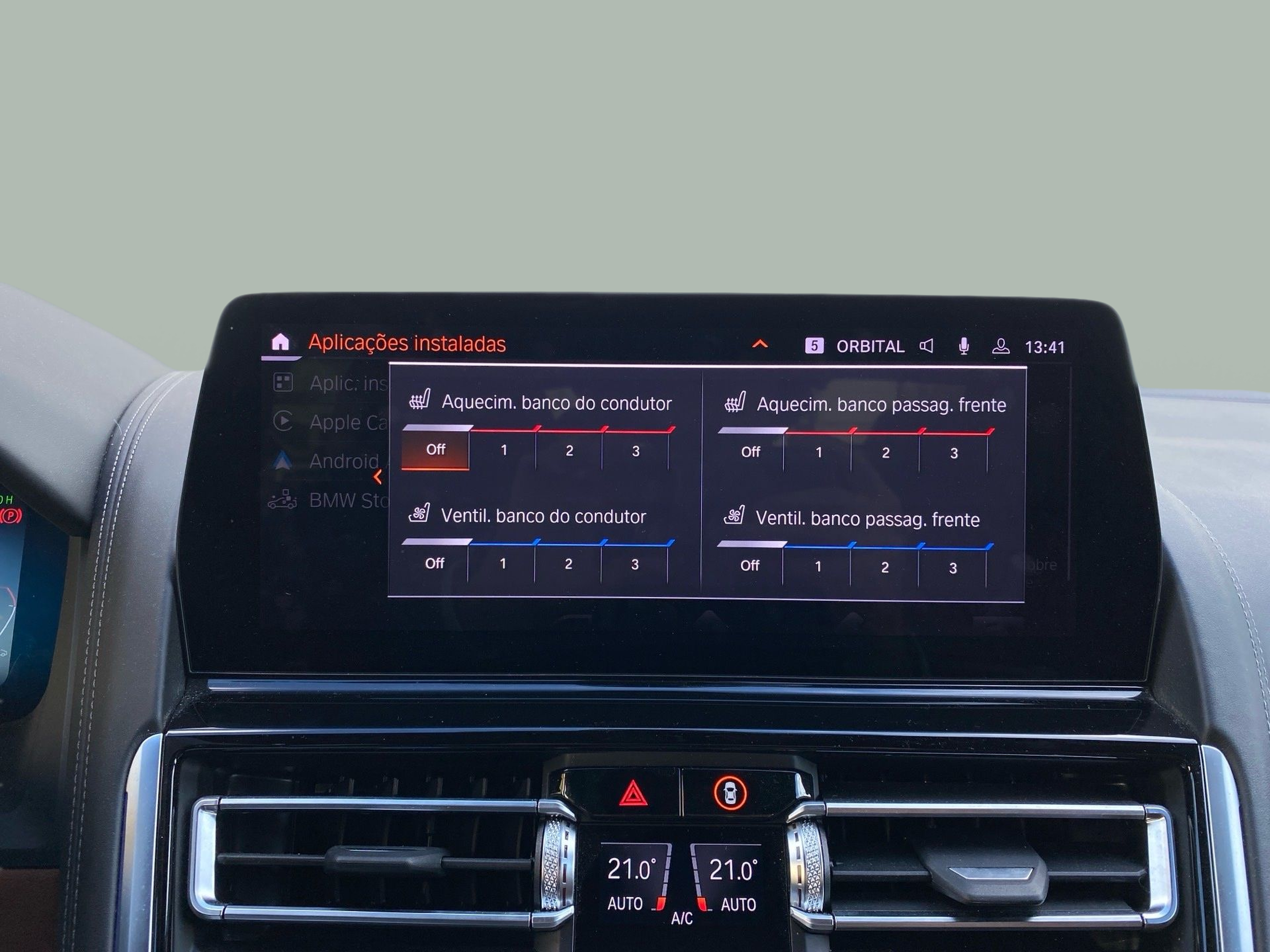 BMW Série 8 840d Berlina color Gris. Año 2023. 250KW(340CV). Diesel. En concesionario Caetano Baviera Cascais de Cascais