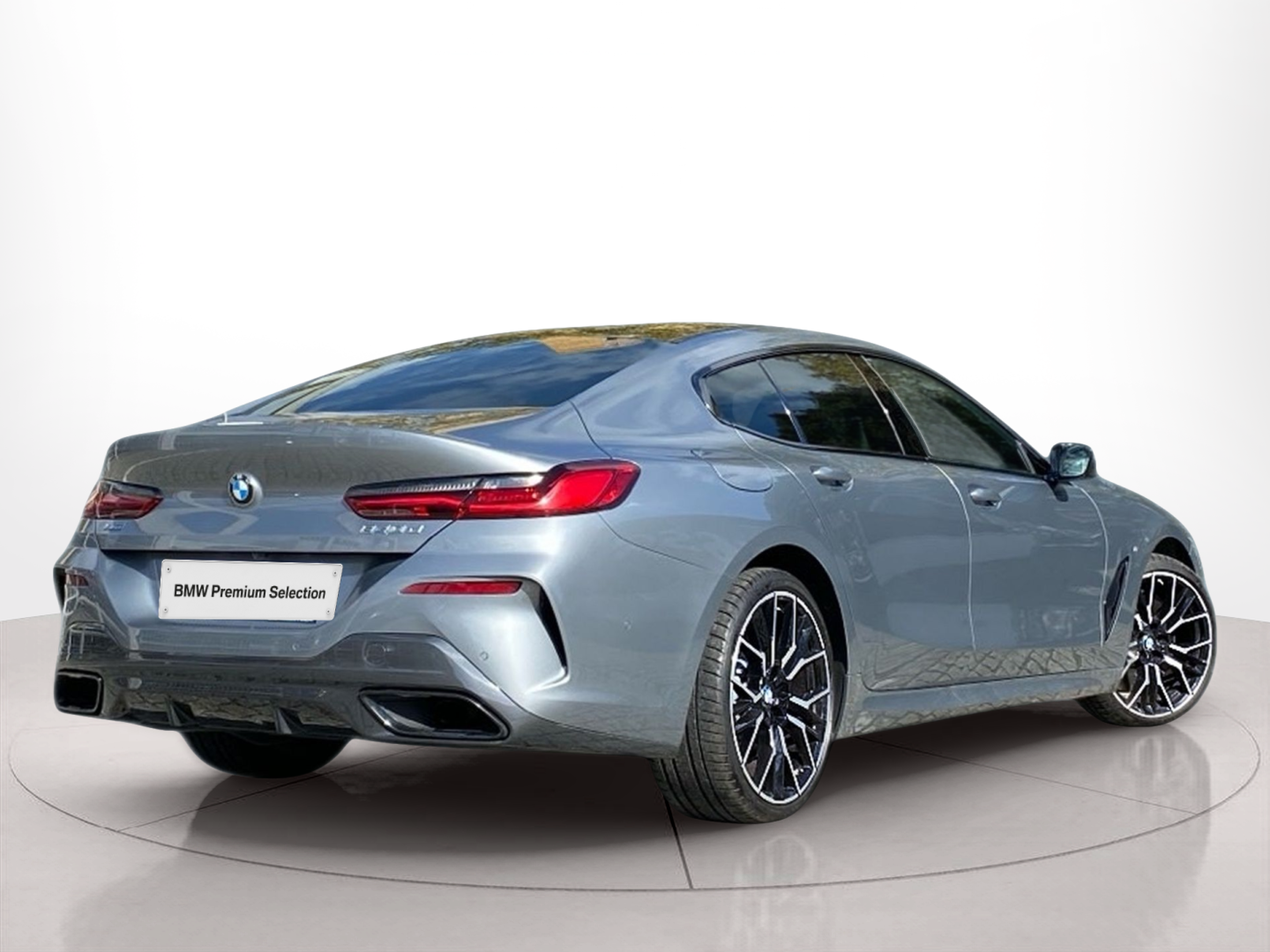 BMW Série 8 840d Berlina color Gris. Año 2023. 250KW(340CV). Diesel. En concesionario Caetano Baviera Cascais de Cascais