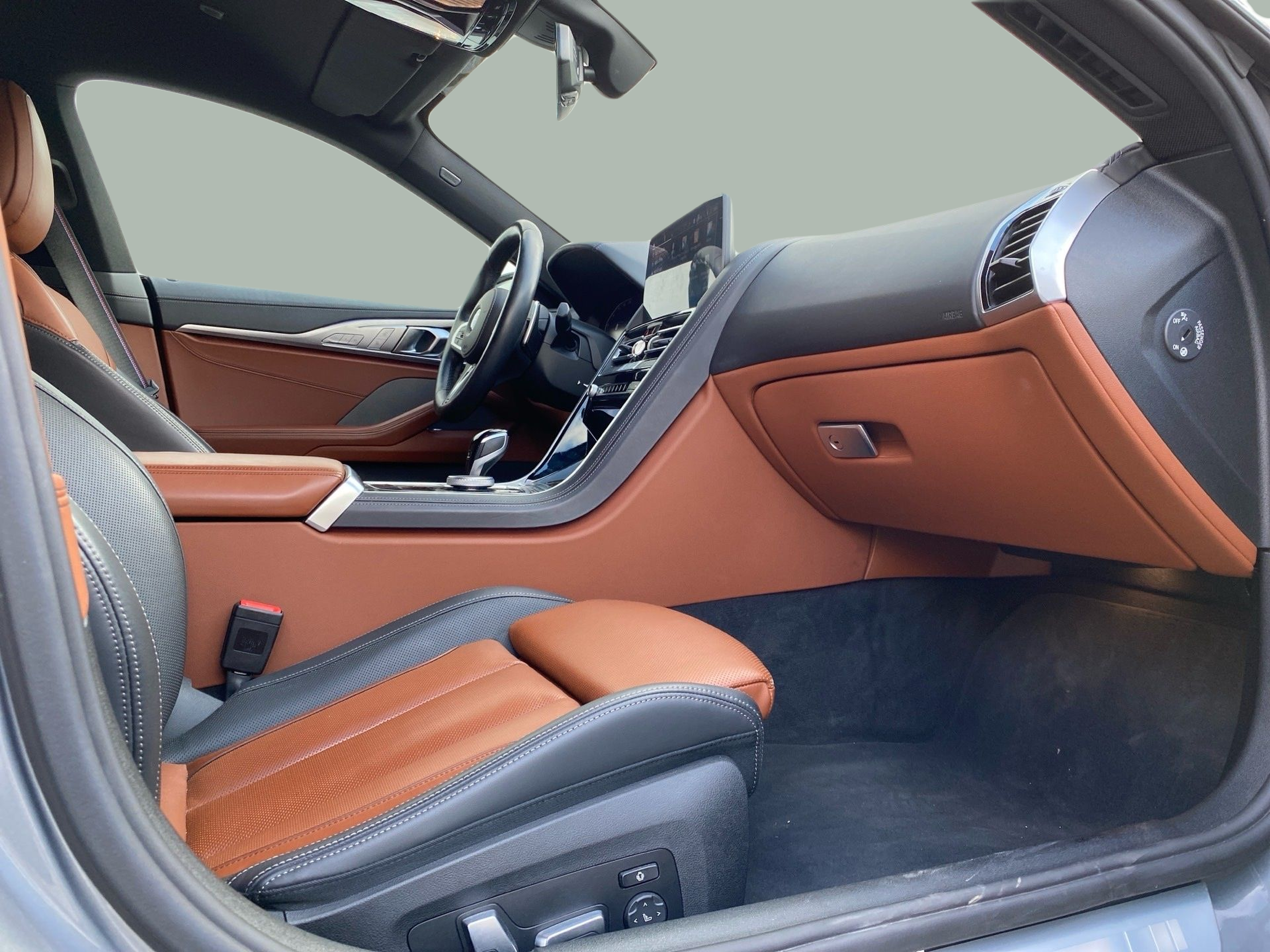 BMW Série 8 840d Berlina color Gris. Año 2023. 250KW(340CV). Diesel. En concesionario Caetano Baviera Cascais de Cascais