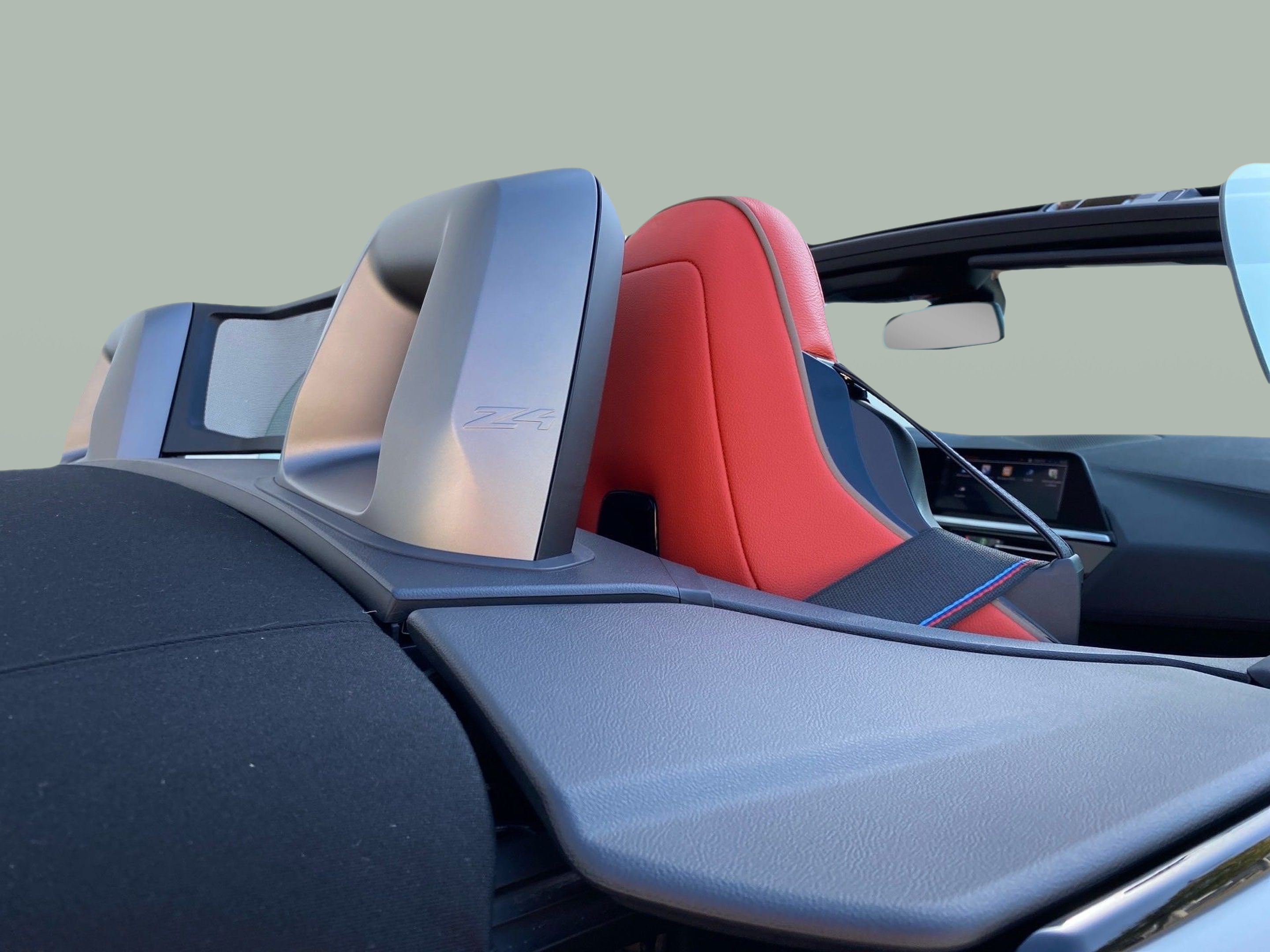 BMW Z4 M40i Roadster color Blanco. Año 2020. 250KW(340CV). Gasolina. En concesionario Caetano Baviera Lisboa de Lisboa
