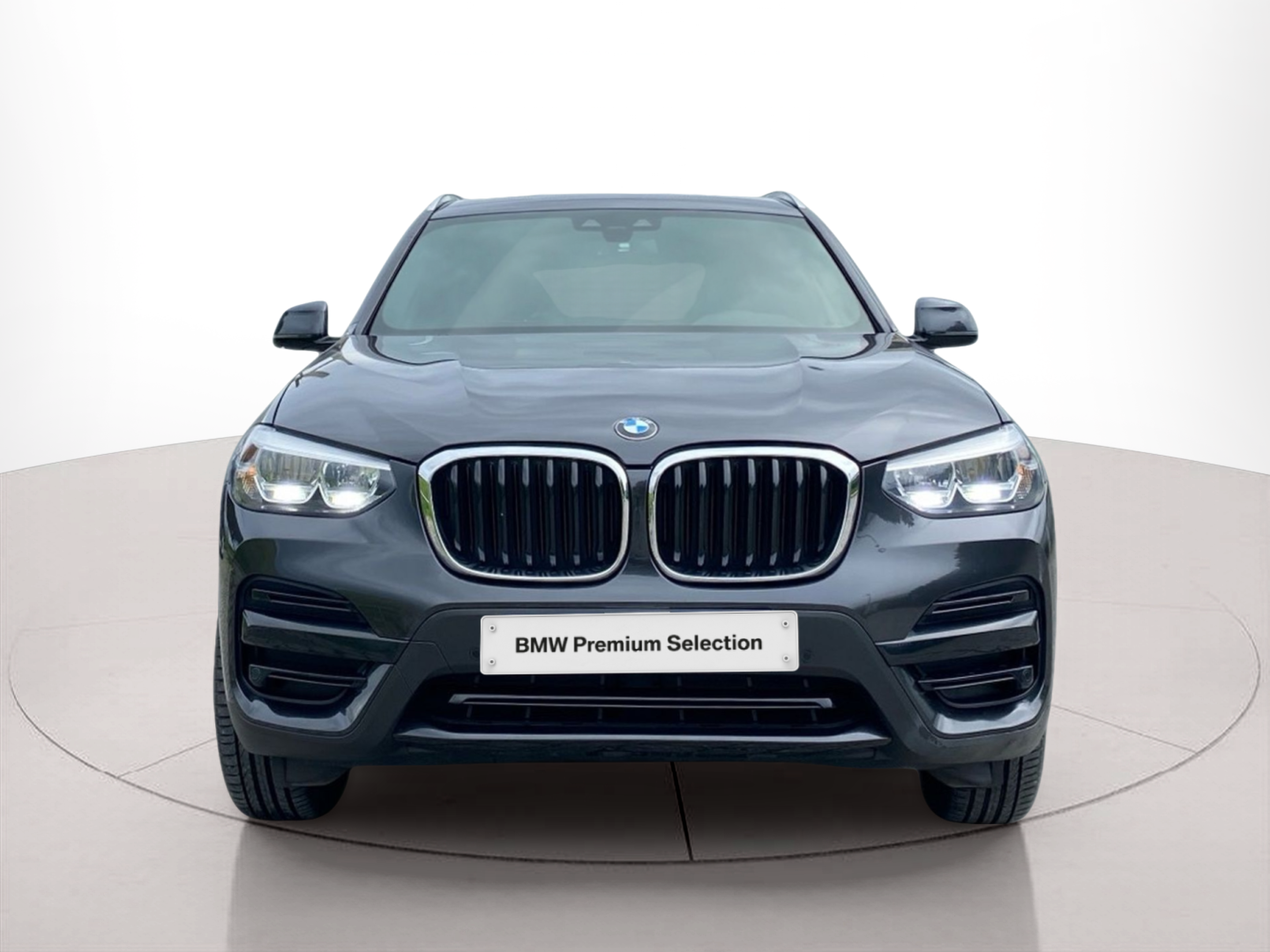 Fotos de BMW X3 xDrive30e color Gris. Año 2020. 215KW(292CV). Elétrico / Gasolina Híbrido. En concesionario Caetano Lisboa de Lisboa