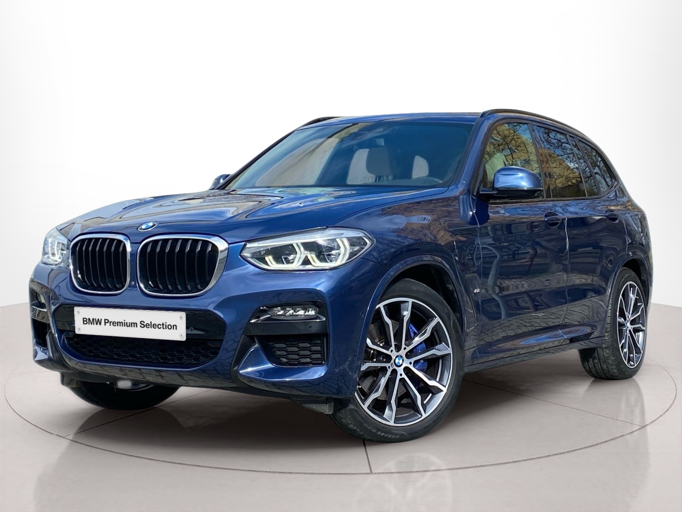 Fotos de BMW X3 xDrive30e color Azul. Año 2021. 215KW(292CV). Elétrico / Gasolina Híbrido. En concesionario Caetano Lisboa de Lisboa