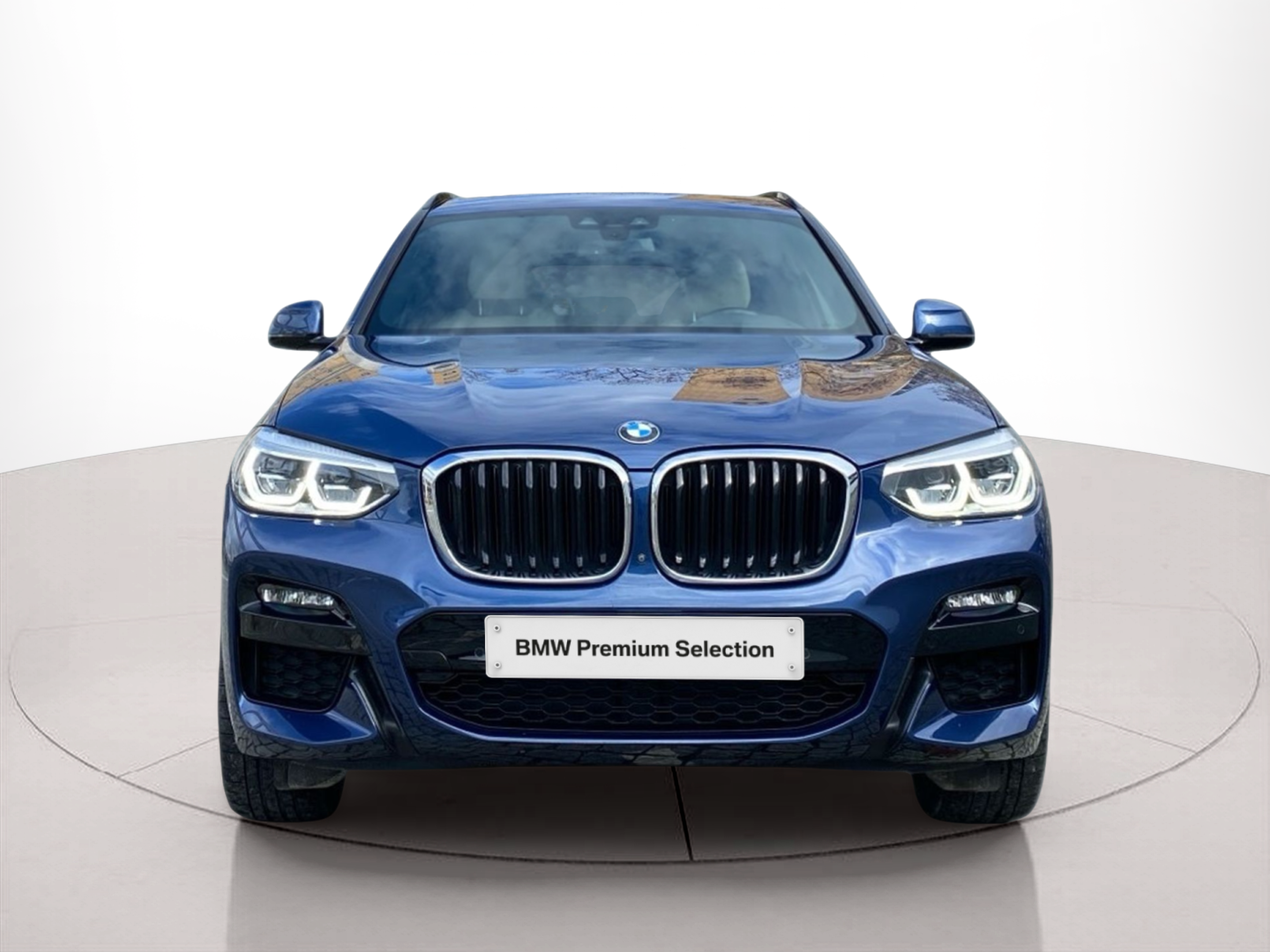 Fotos de BMW X3 xDrive30e color Azul. Año 2021. 215KW(292CV). Elétrico / Gasolina Híbrido. En concesionario Caetano Lisboa de Lisboa