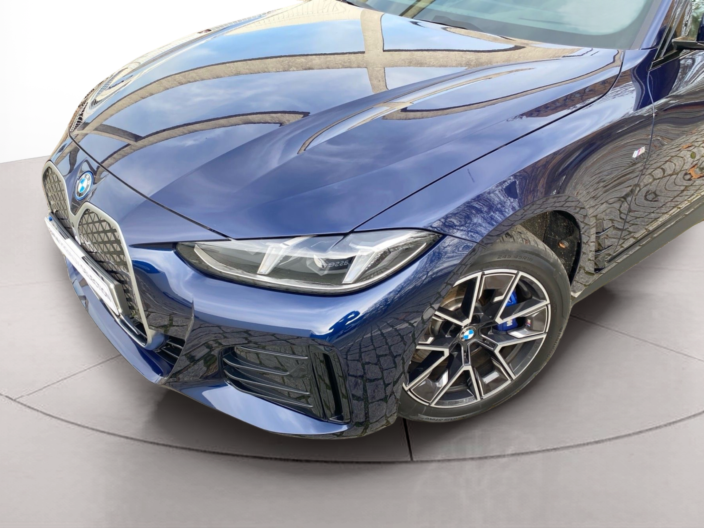 BMW i4 i4 eDrive35 color Azul. Año 2024. 210KW(286CV). Elétrico. En concesionario Caetano Lisboa de Lisboa