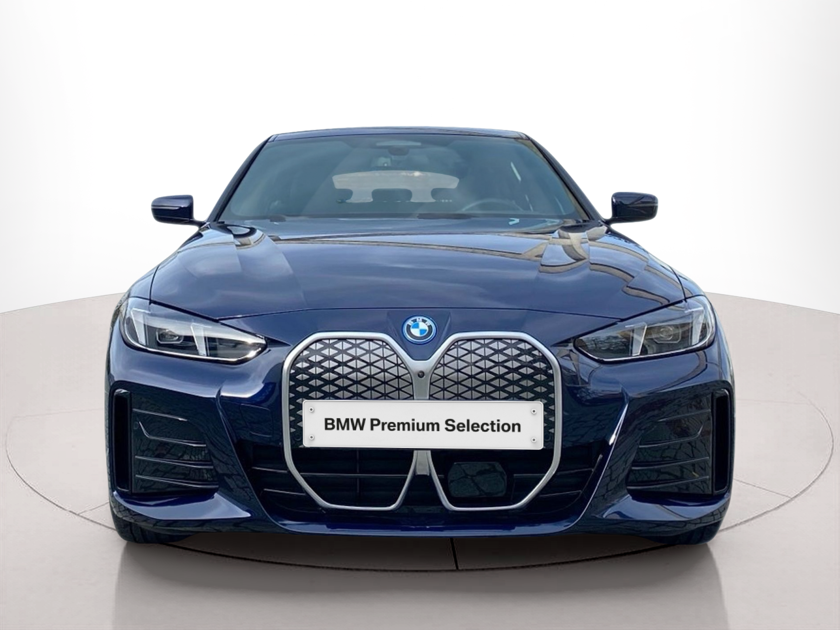 Fotos de BMW i4 i4 eDrive35 color Azul. Año 2024. 210KW(286CV). Elétrico. En concesionario Caetano Lisboa de Lisboa