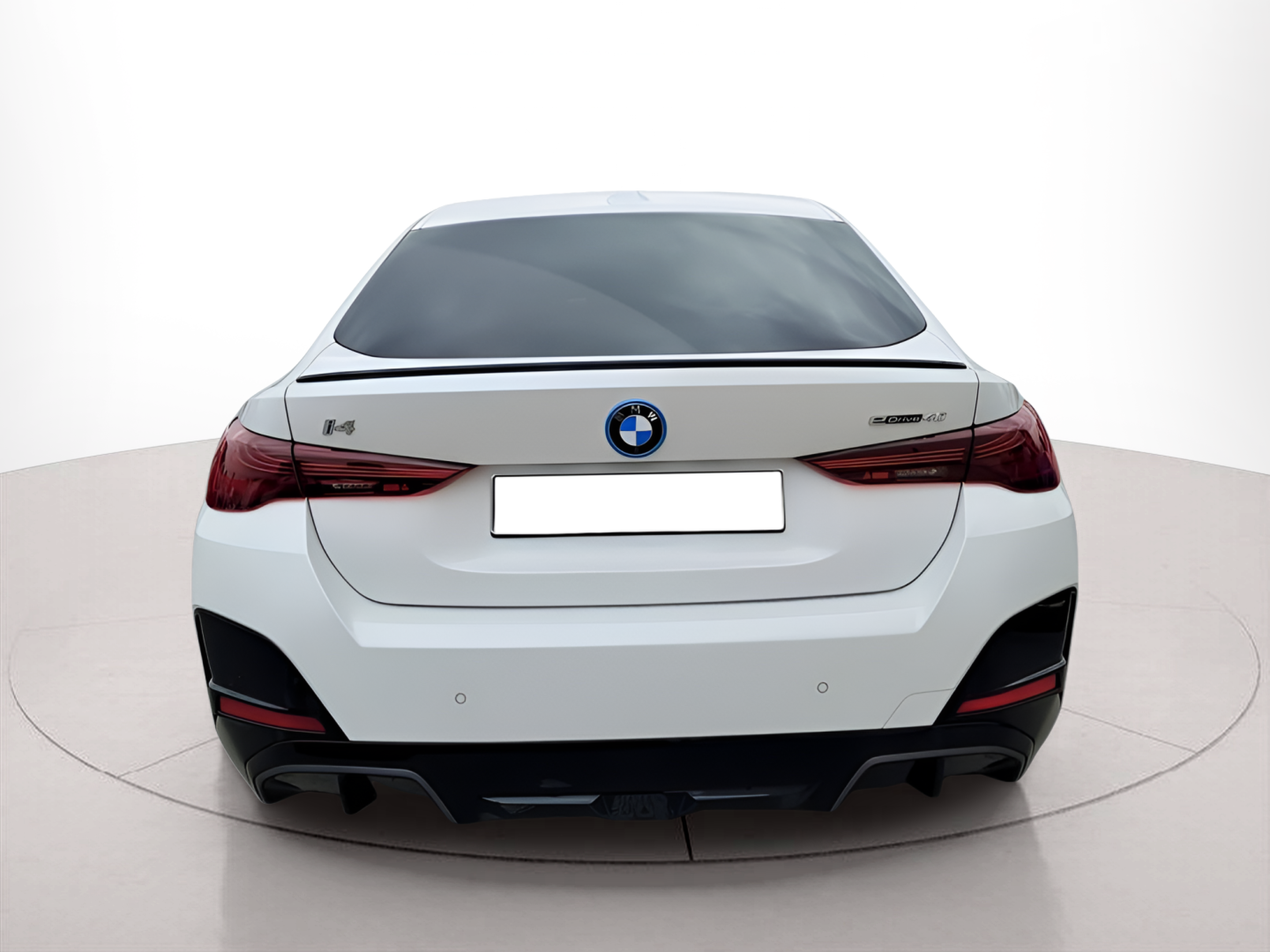 BMW i4 i4 eDrive40 color Blanco. Año 2025. 250KW(340CV). Elétrico. En concesionario Caetano Baviera Portimão de Portimão