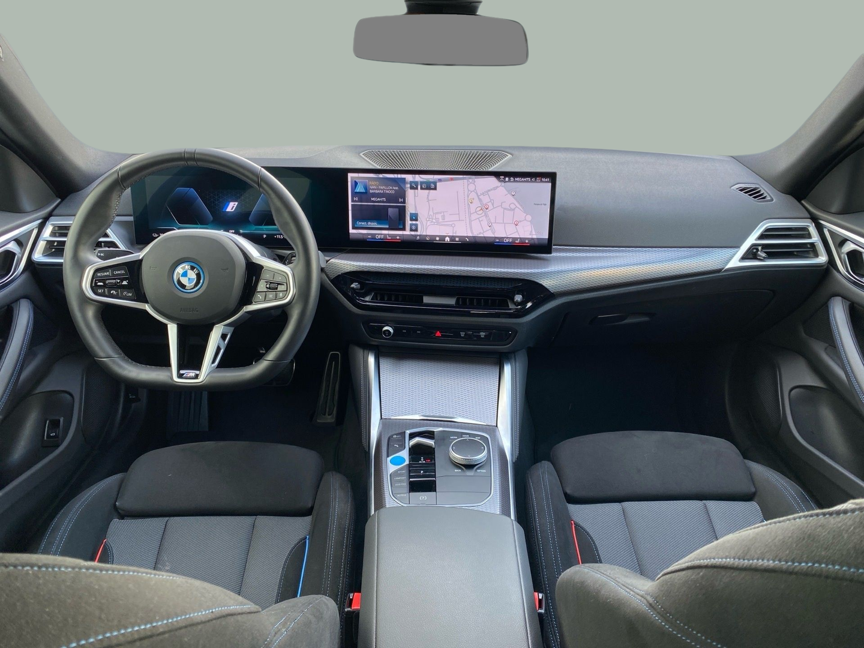 BMW i4 i4 eDrive40 color Blanco. Año 2024. 250KW(340CV). Elétrico. En concesionario Caetano Lisboa de Lisboa