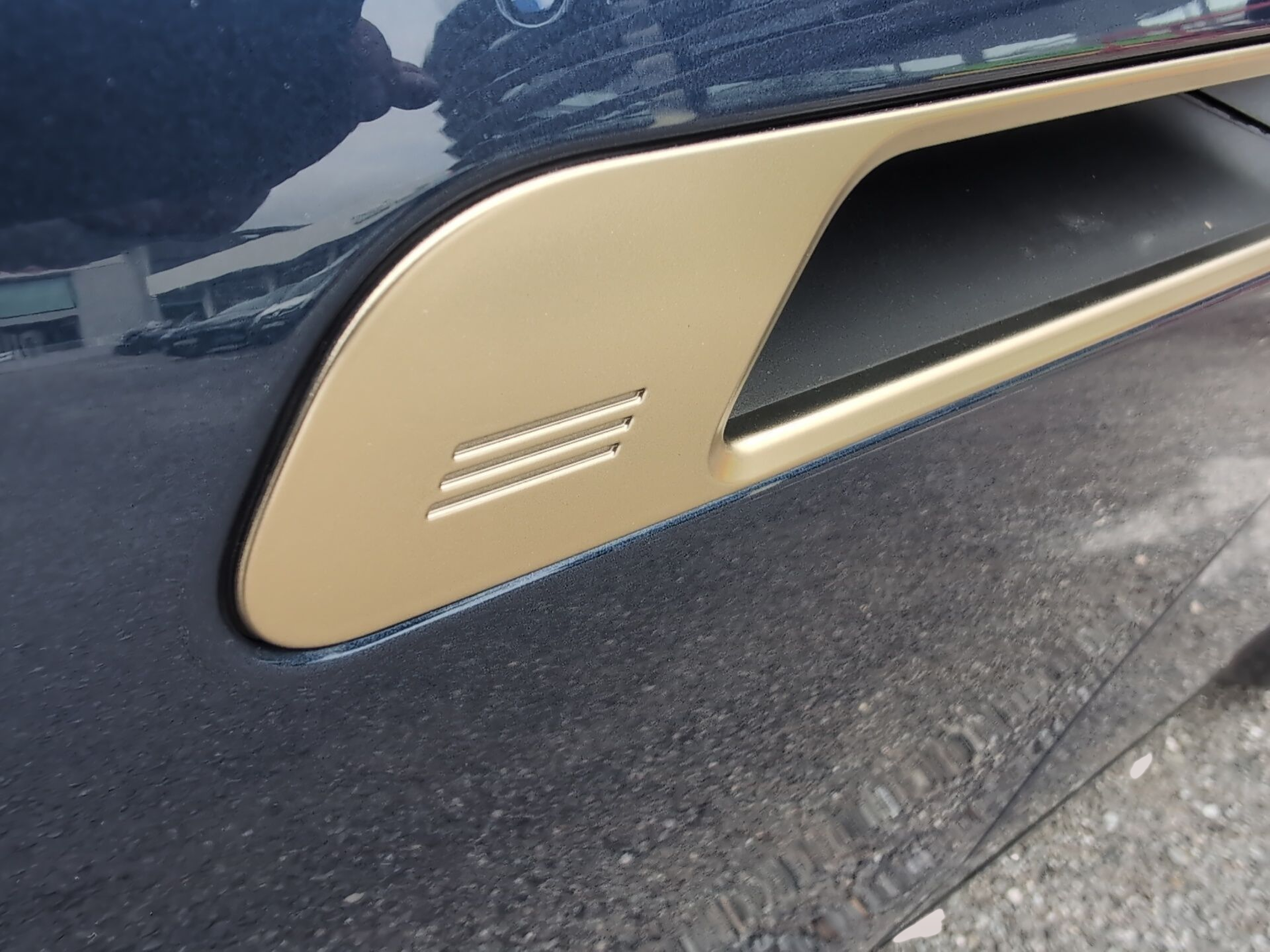 BMW iX M60 color Azul. Año 2023. 455KW(619CV). Elétrico. En concesionario Caetano Aveiro de Aveiro