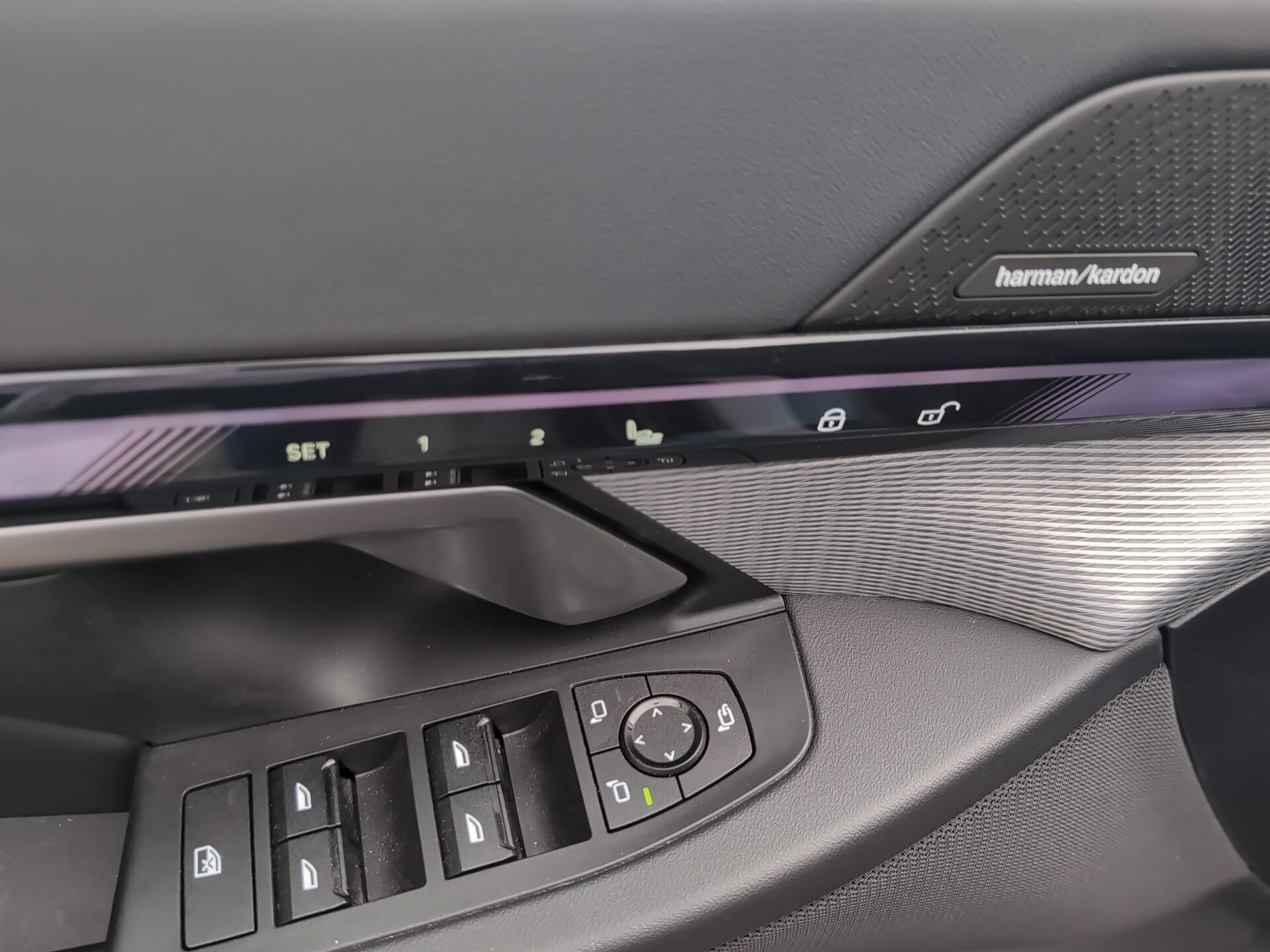 BMW i5 eDrive40 color Gris. Año 2025. 250KW(340CV). Elétrico. En concesionario Caetano Baviera Aveiro de Aveiro