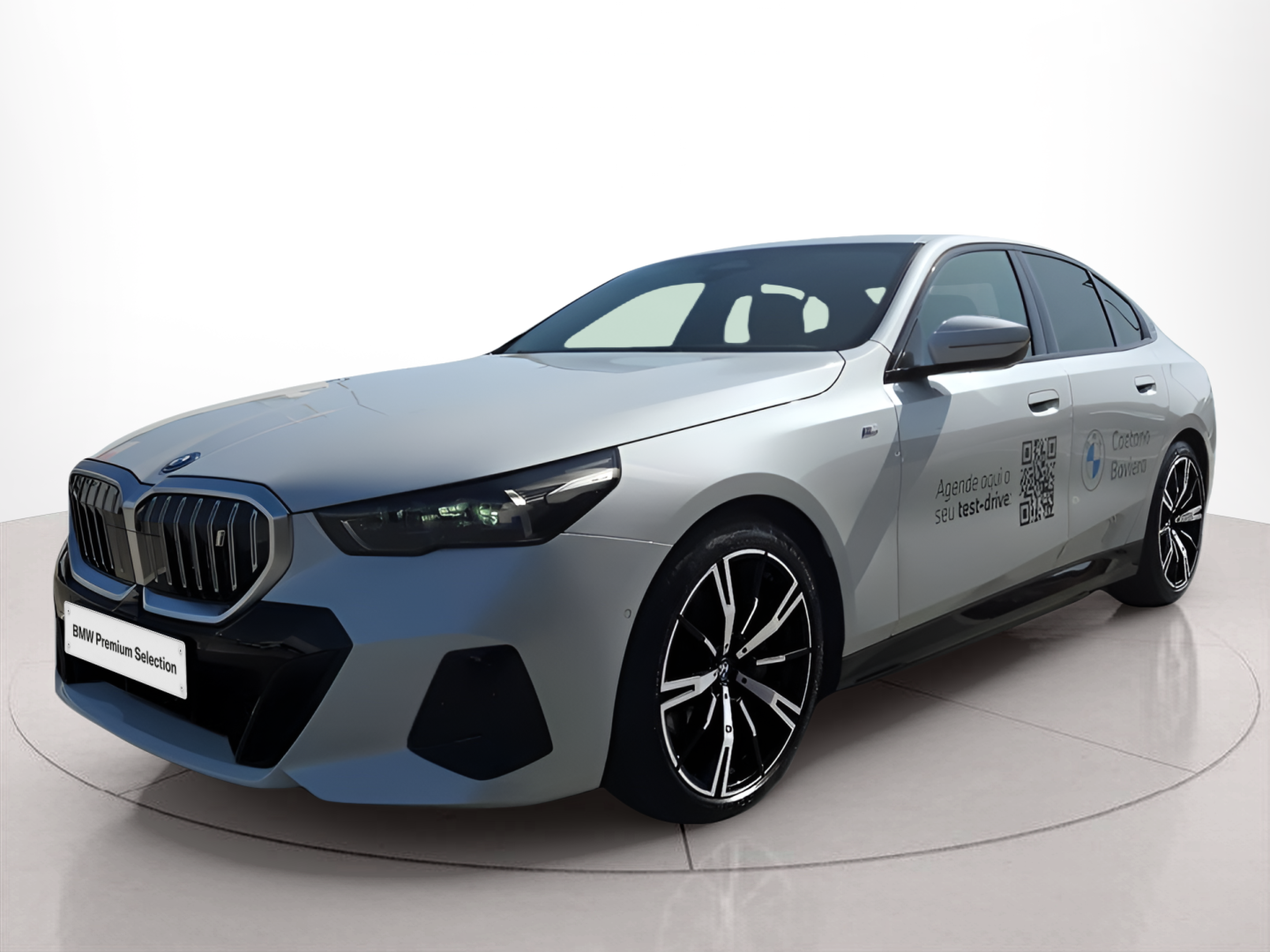 Fotos de BMW i5 eDrive40 color Blanco. Año 2025. 250KW(340CV). Elétrico. En concesionario Caetano Baviera Faro de Faro