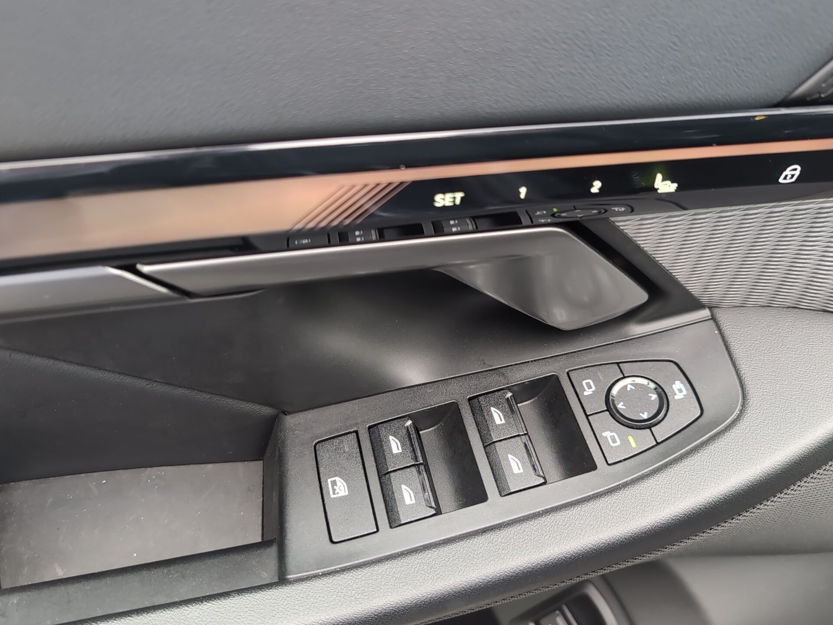 BMW i5 eDrive40 color Negro. Año 2023. 250KW(340CV). Elétrico. En concesionario Caetano Baviera Aveiro de Aveiro