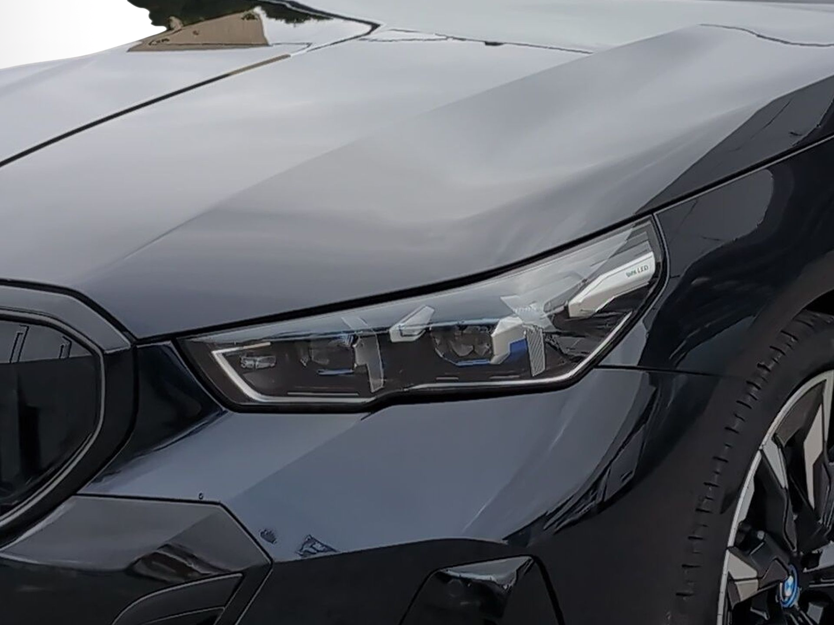 BMW i5 eDrive40 color Negro. Año 2023. 250KW(340CV). Elétrico. En concesionario Caetano Baviera Aveiro de Aveiro