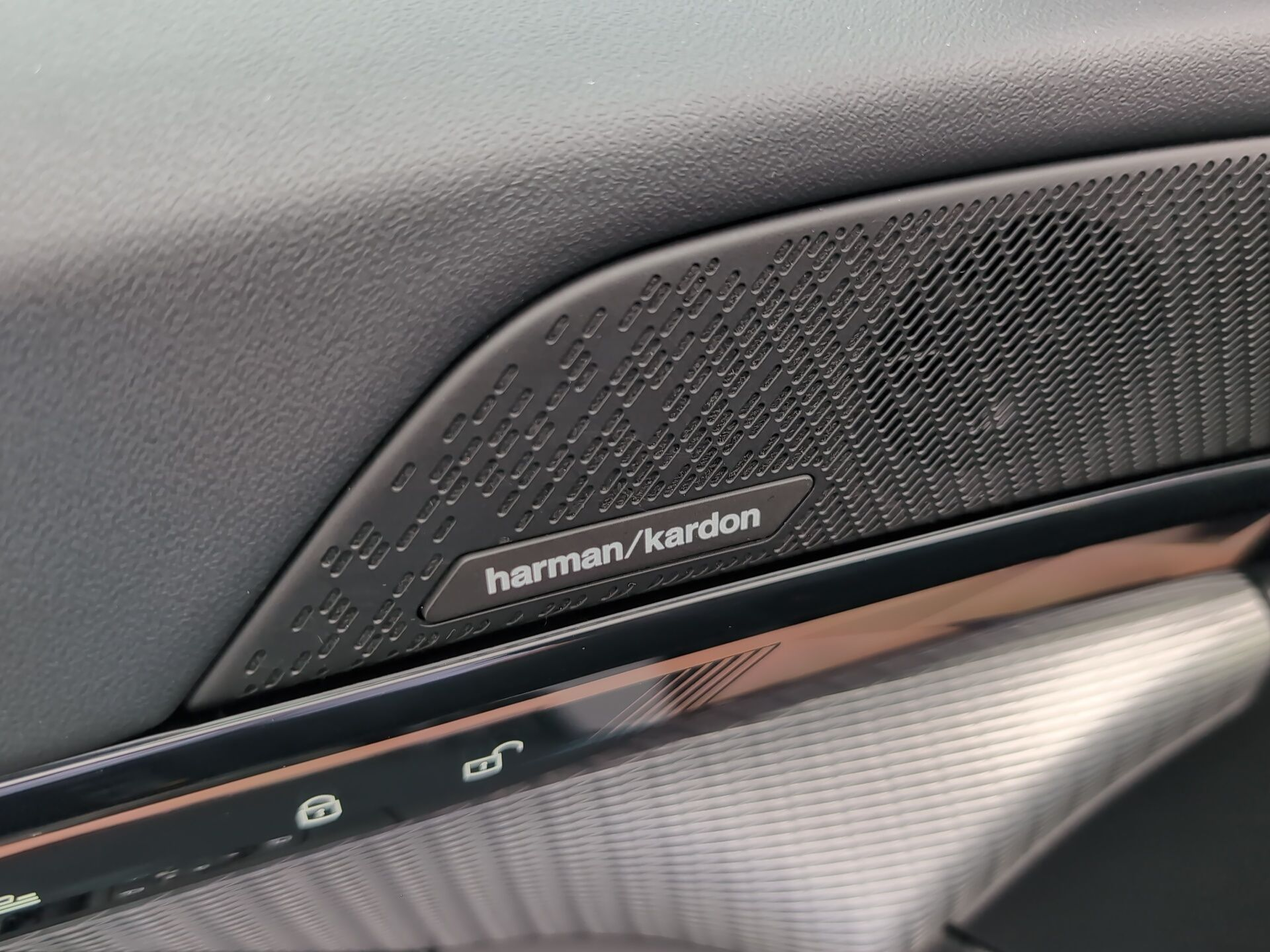 BMW i5 eDrive40 color Negro. Año 2023. 250KW(340CV). Elétrico. En concesionario Caetano Baviera Aveiro de Aveiro