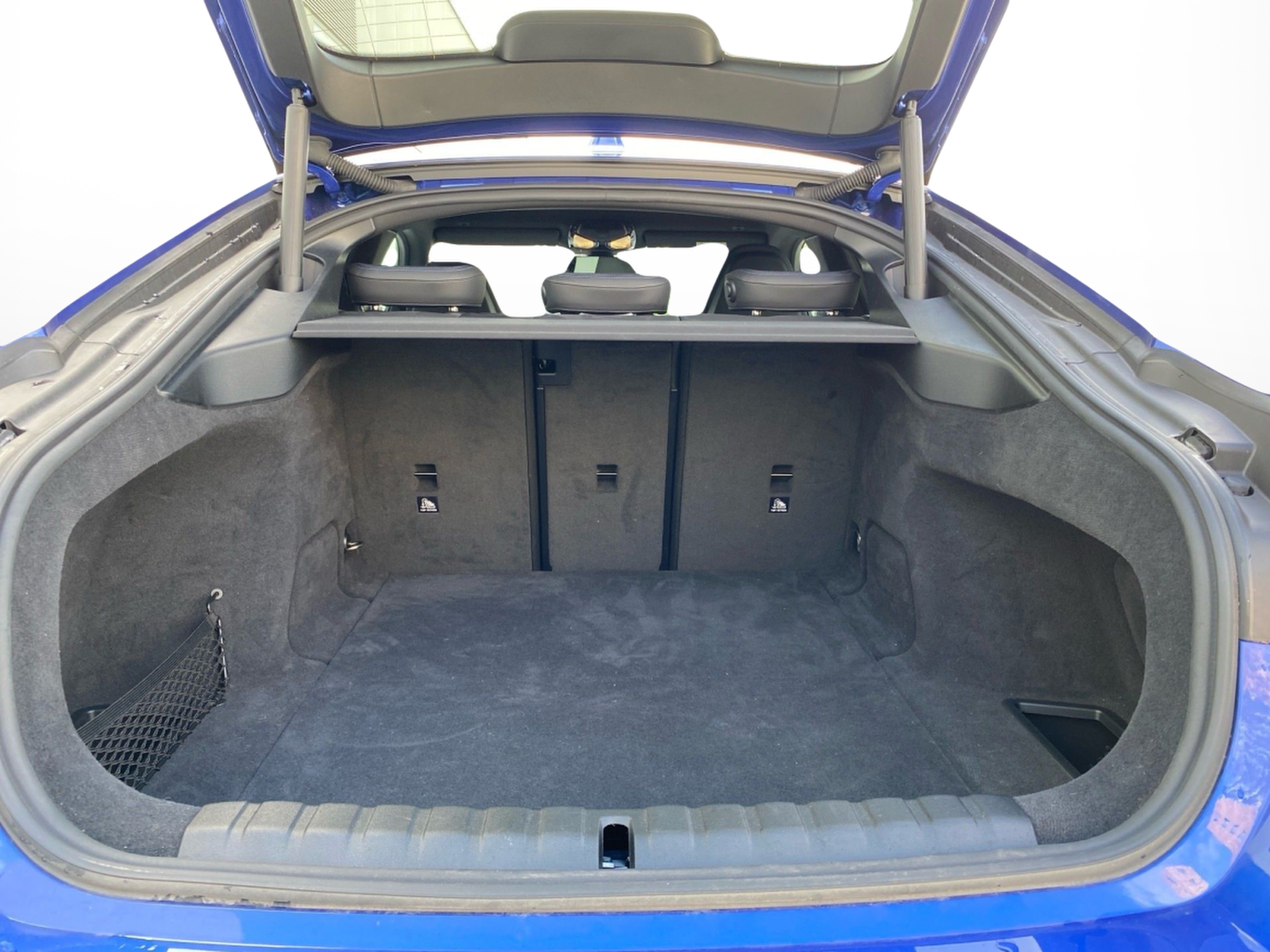 BMW i4 i4 M50 color Azul. Año 2025. 400KW(544CV). Elétrico. En concesionario Caetano Lisboa de Lisboa