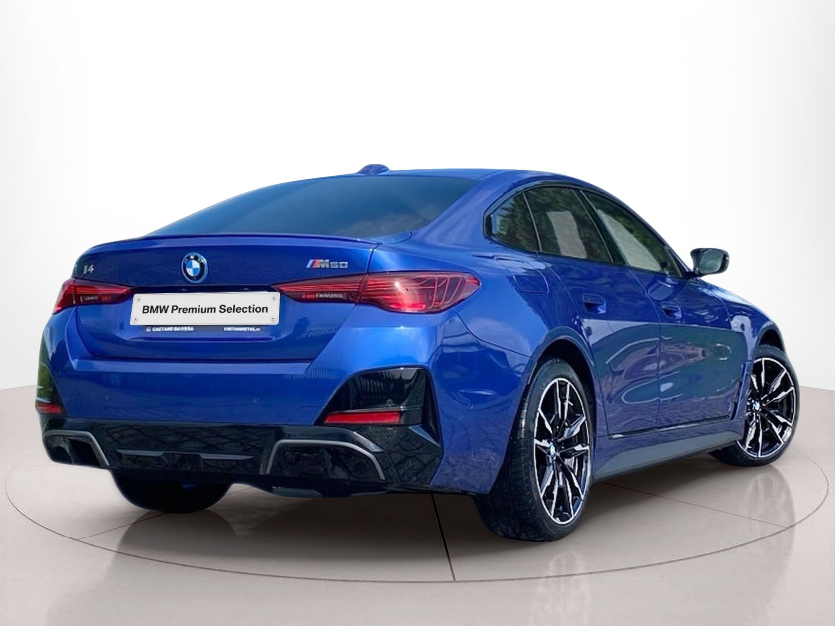 BMW i4 i4 M50 color Azul. Año 2025. 400KW(544CV). Elétrico. En concesionario Caetano Lisboa de Lisboa