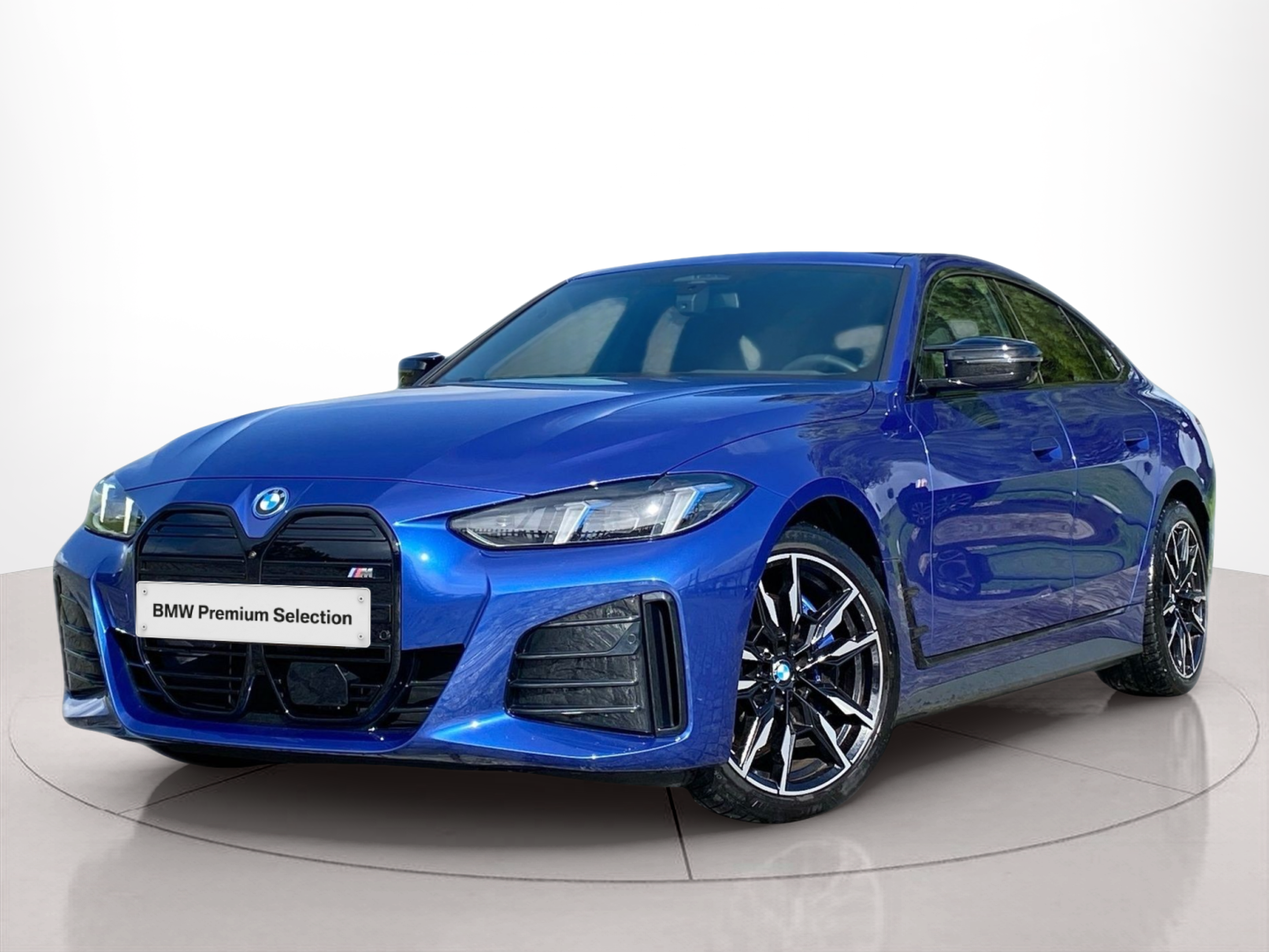 Fotos de BMW i4 i4 M50 color Azul. Año 2025. 400KW(544CV). Elétrico. En concesionario Caetano Lisboa de Lisboa