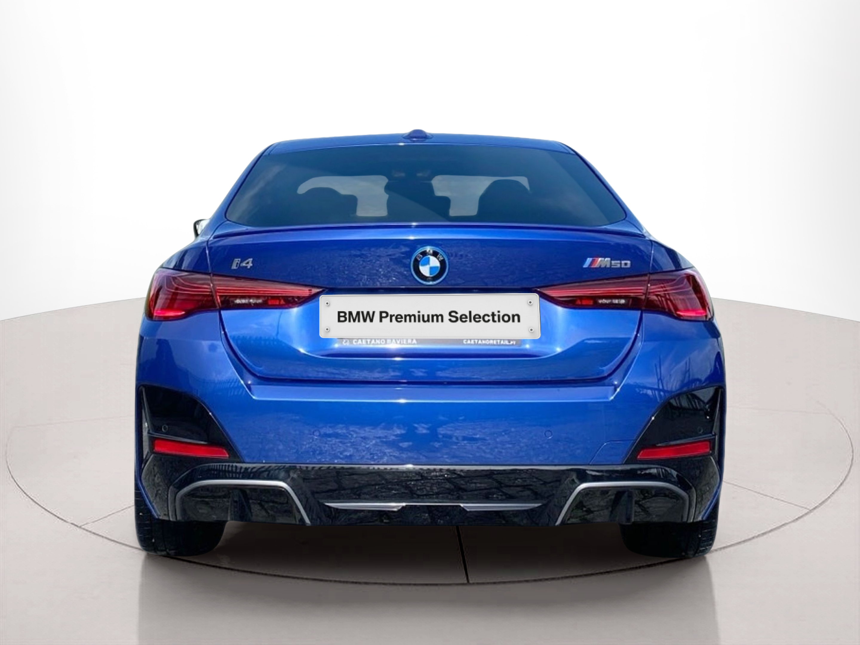 BMW i4 i4 M50 color Azul. Año 2025. 400KW(544CV). Elétrico. En concesionario Caetano Lisboa de Lisboa