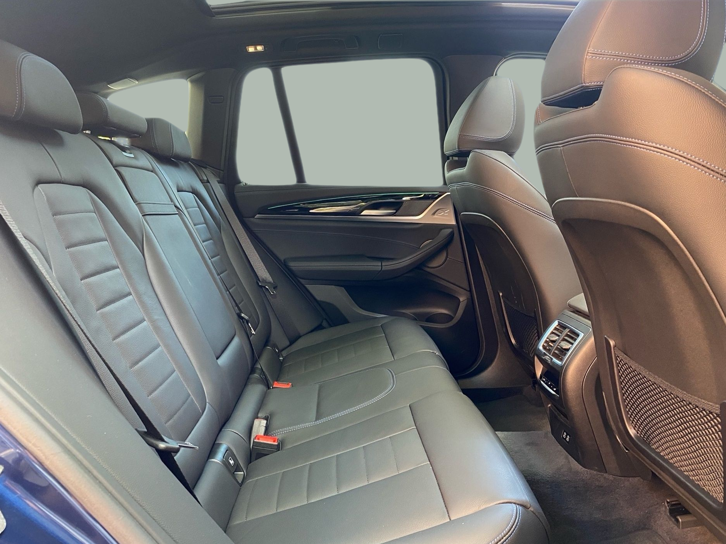 BMW iX3 iX3 80 kWh color Azul. Año 2023. 210KW(286CV). Elétrico. En concesionario Caetano Lisboa de Lisboa